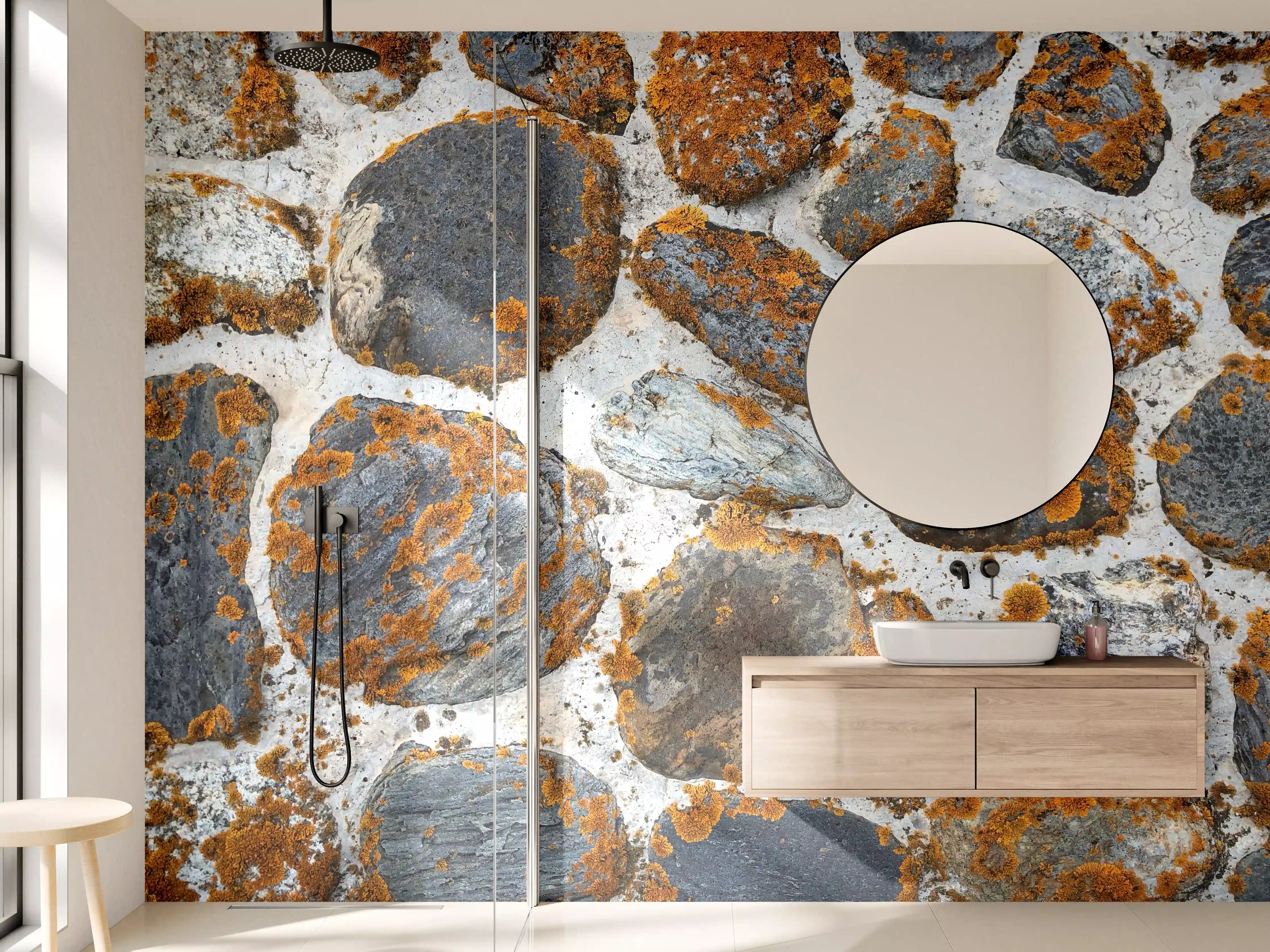 Wandverkleidung Bad - Rustikale Steine mit Moosflecken