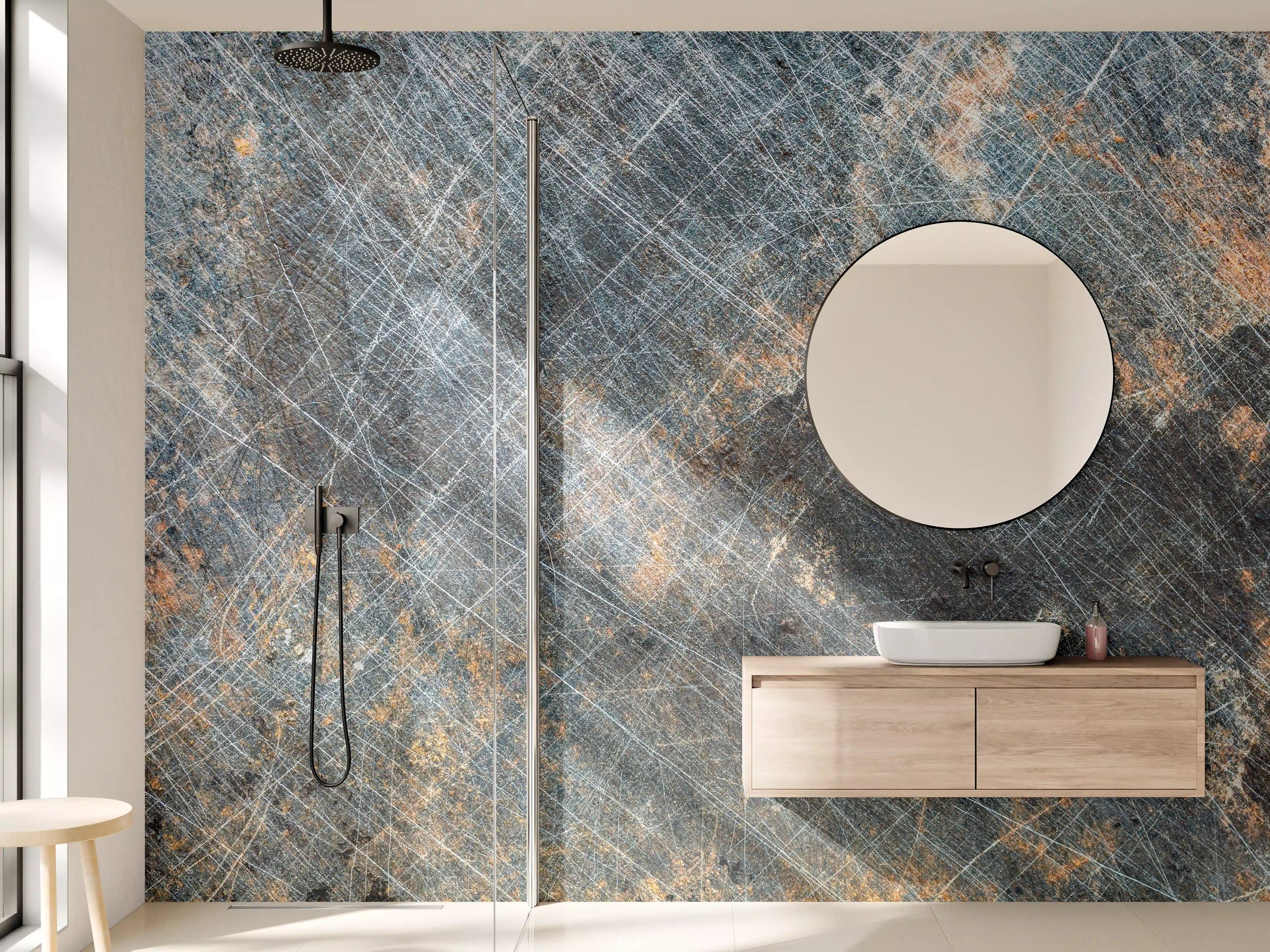 Wandverkleidung Bad - Rustikales zerkratztes Metall