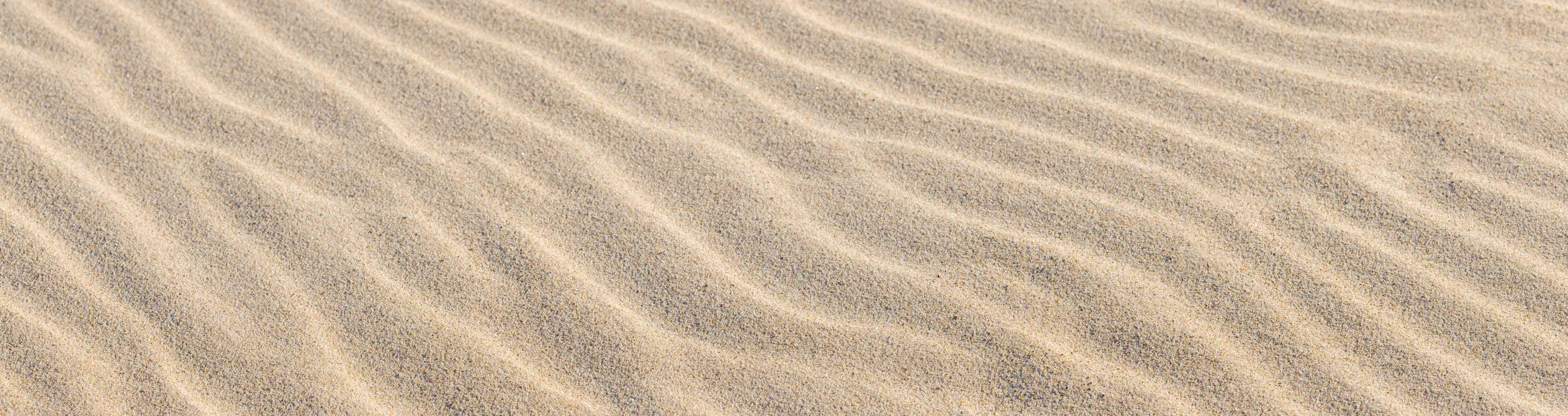 Wandverkleidung Bad-Sanddünen mit feinen Linien