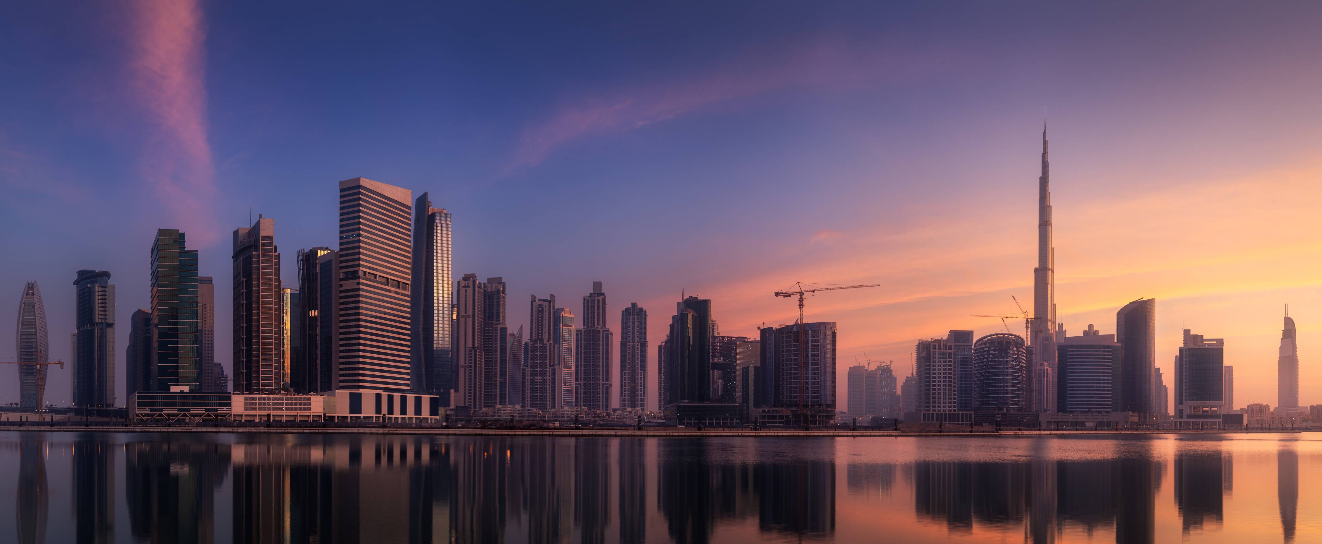 Wandverkleidung Bad-Schönes Stadtbild von Dubai