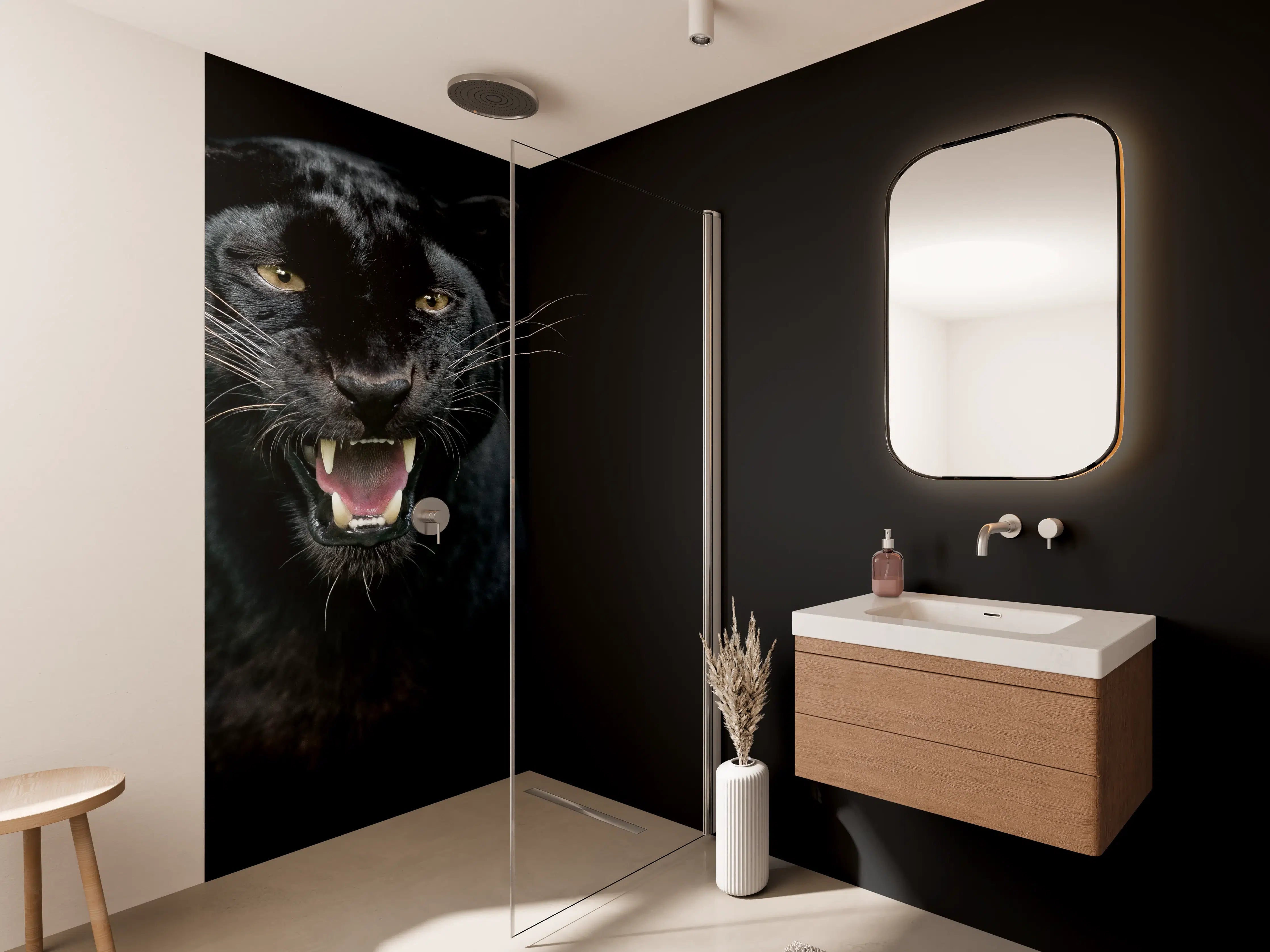 Wandverkleidung Bad - Schwarzer Panther auf schwarzem Hintergrund