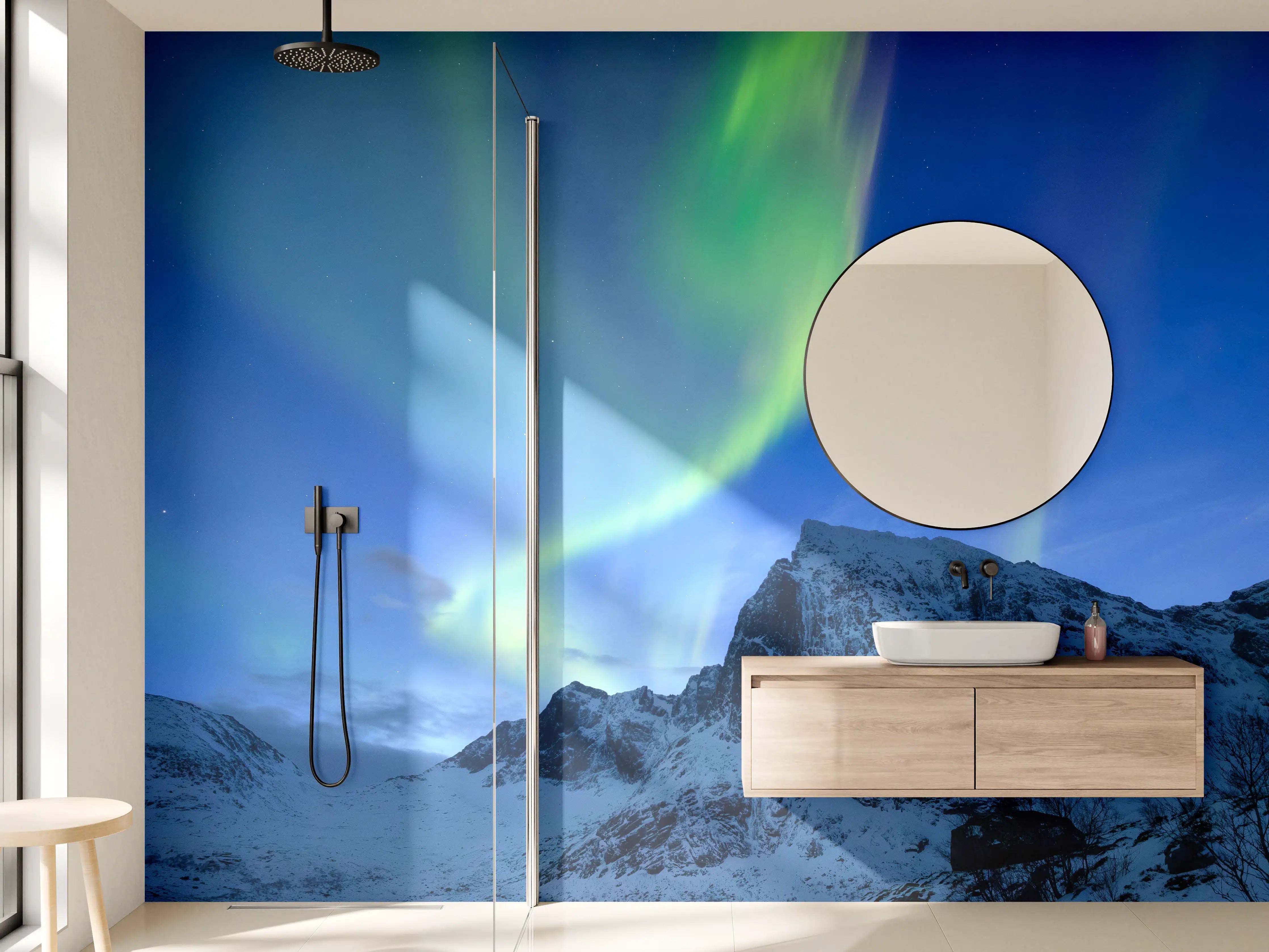 Wandverkleidung Bad - Silberne Nordlichter im weißen Gipfelmeer