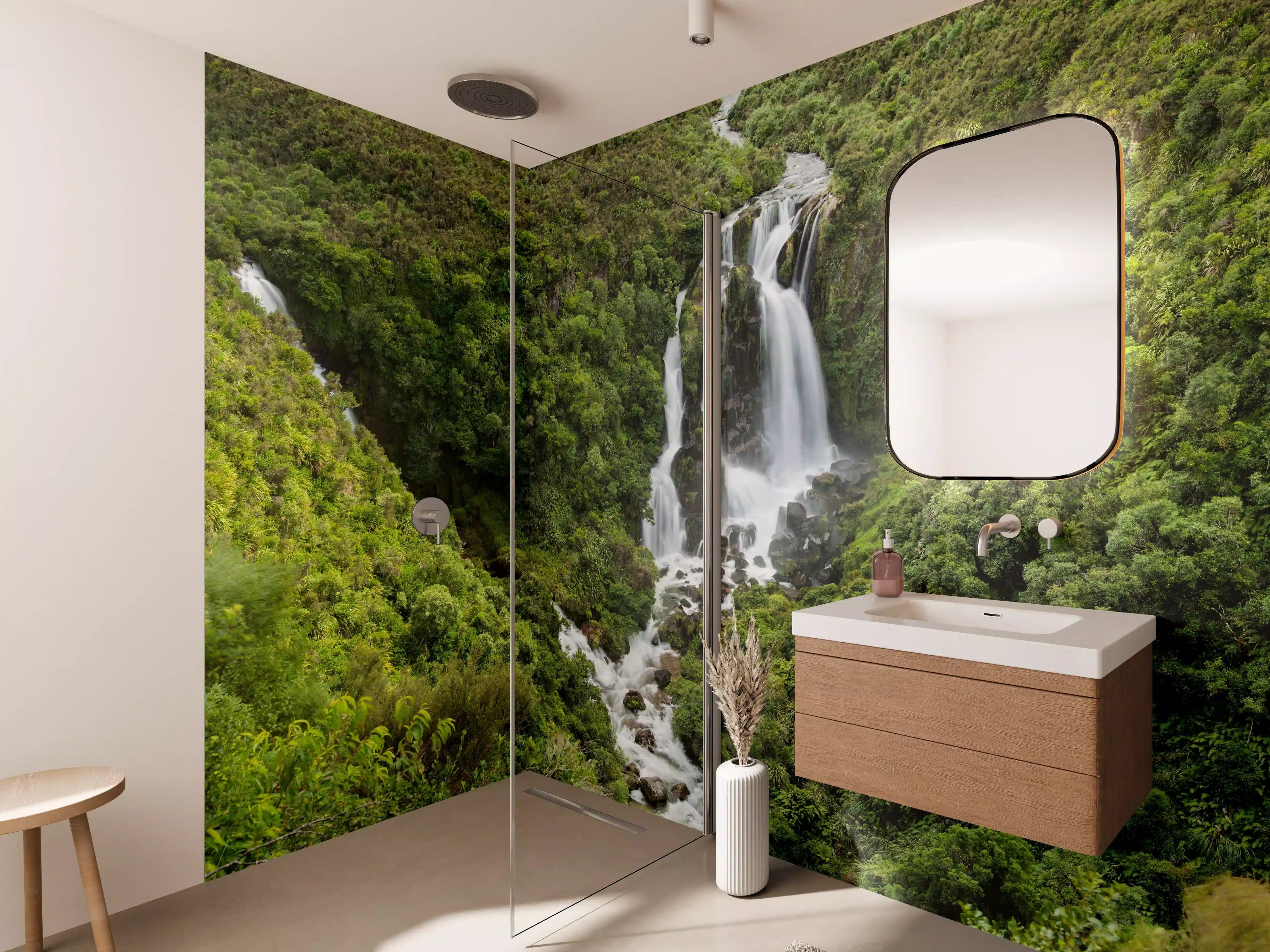 Wandverkleidung Bad - Silberner Wasserfall in smaragdgrüner Natur