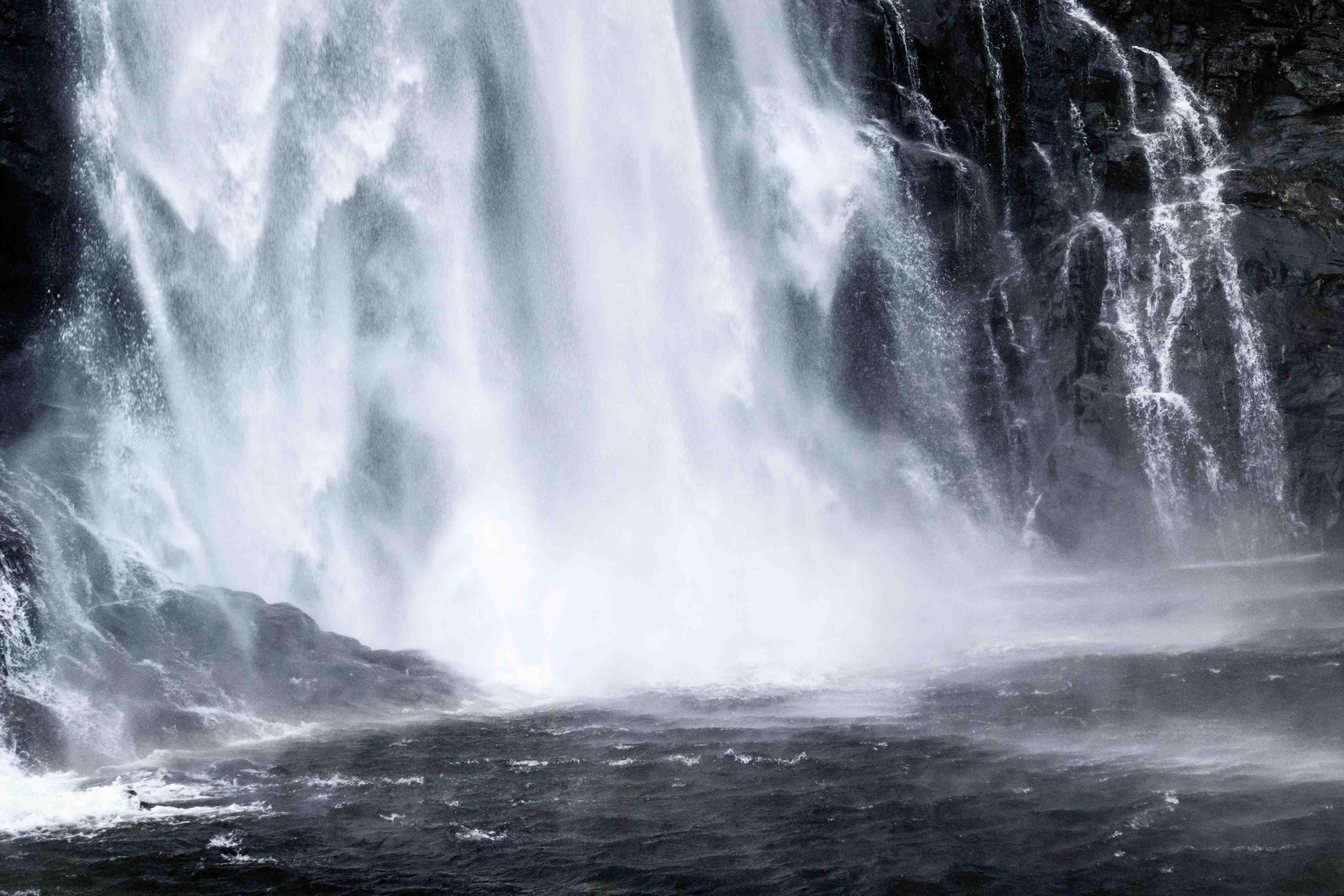 Wandverkleidung Bad-Skjervefossen Wasserfall 