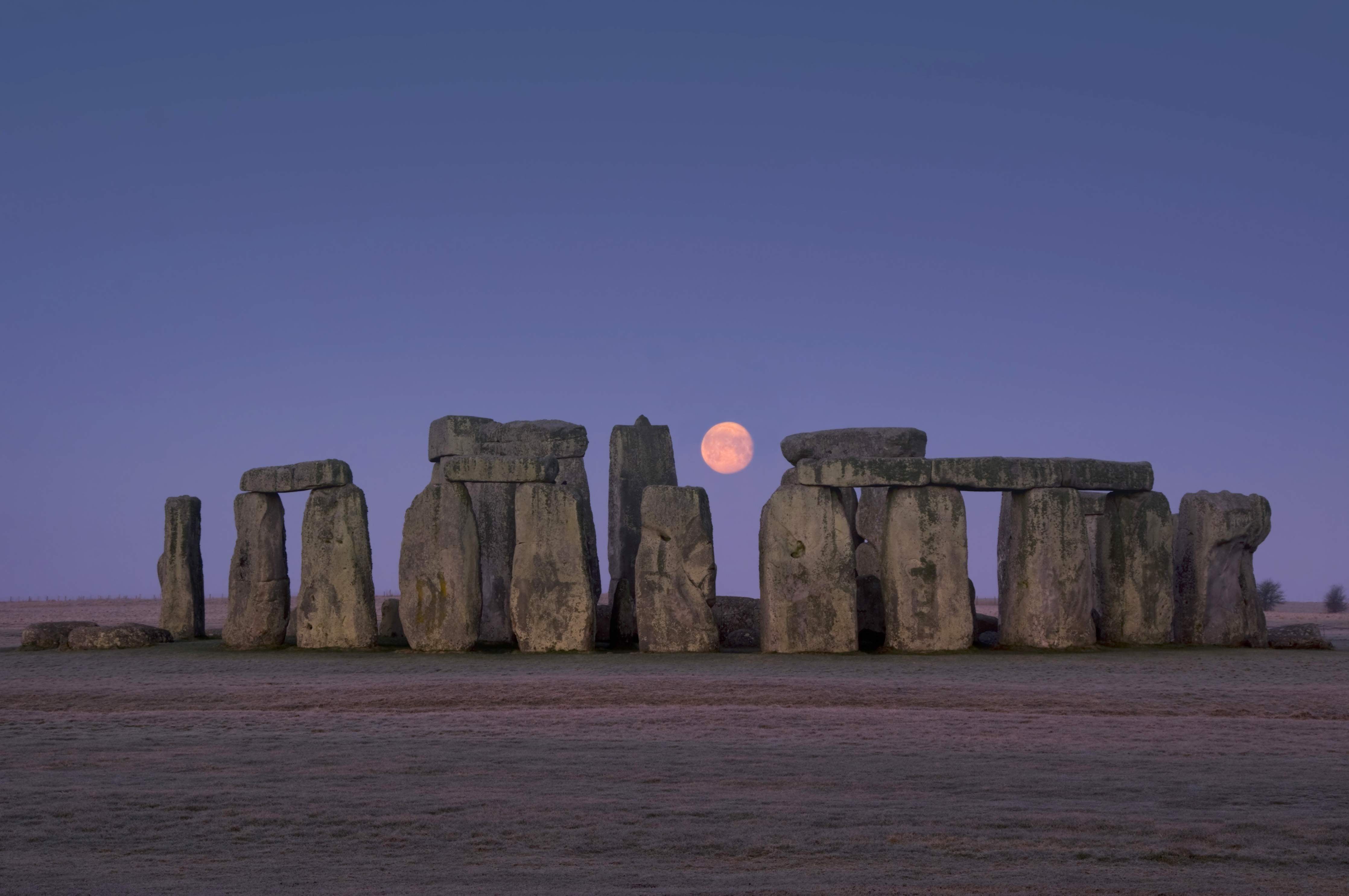 Wandverkleidung Bad-Stonehenge bei Nacht -  England