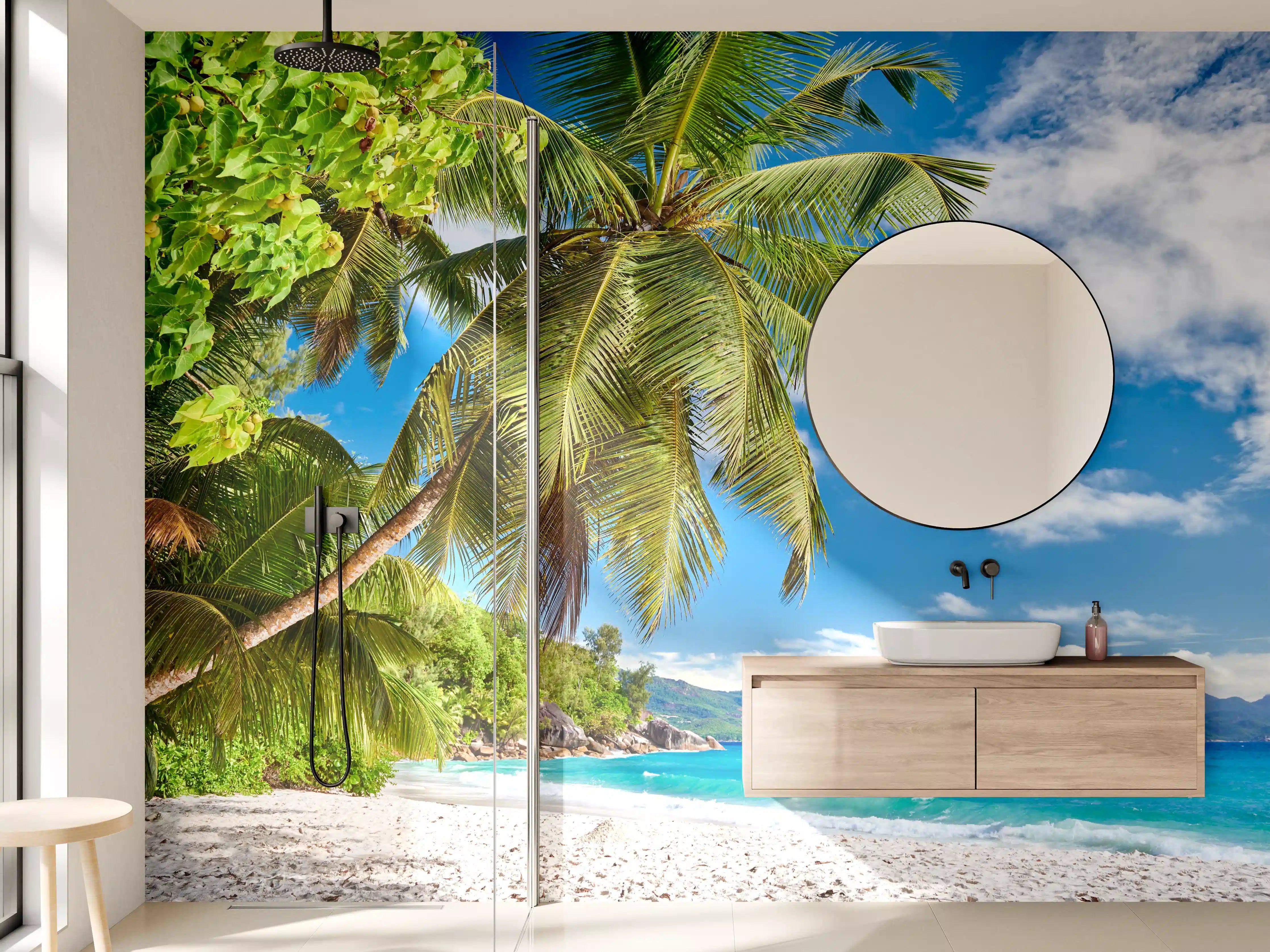 Wandverkleidung Bad - Strand mit Palmen und blauer See