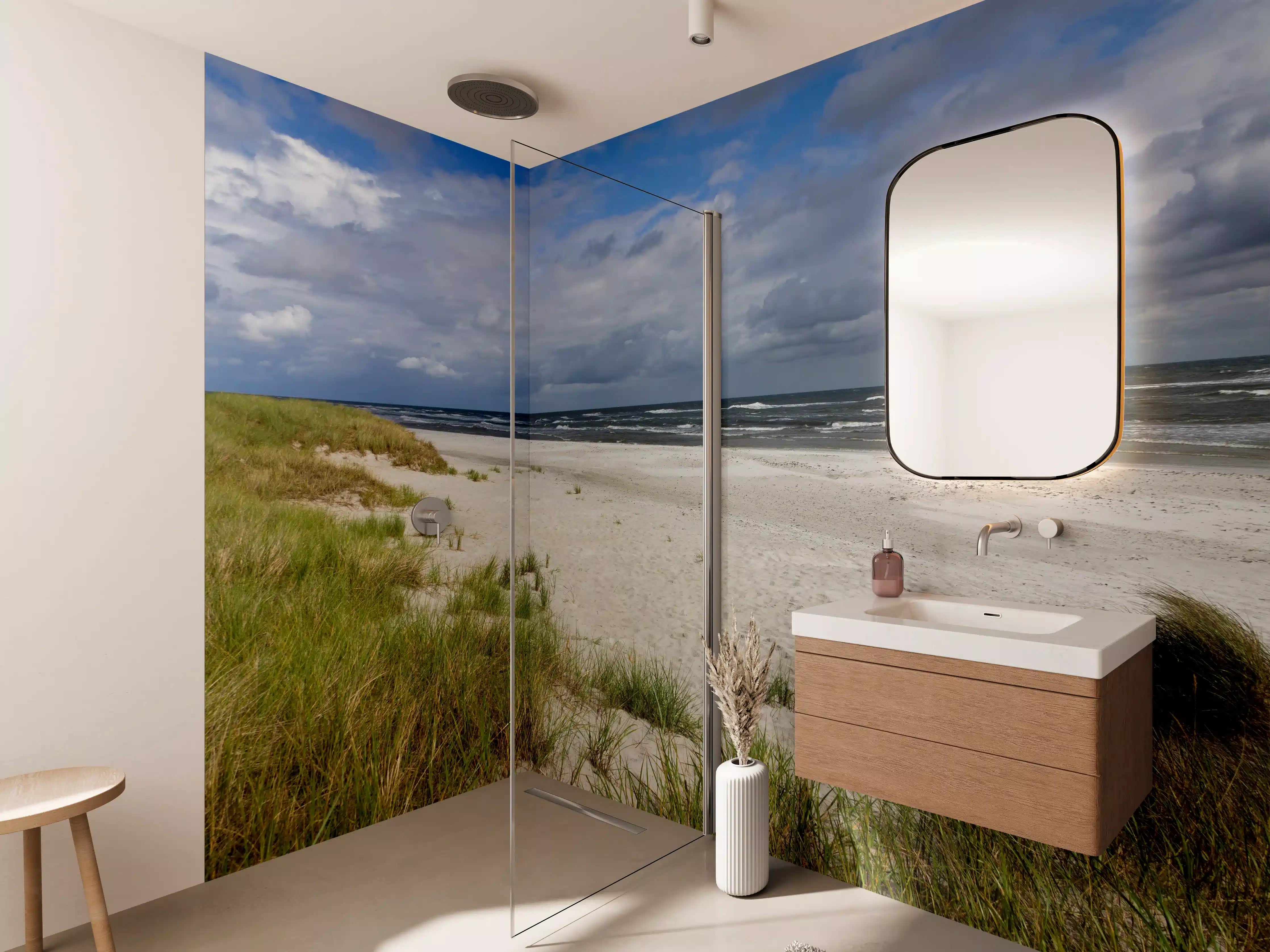 Wandverkleidung Bad - Strandlandschaft bei Wolken & Blau