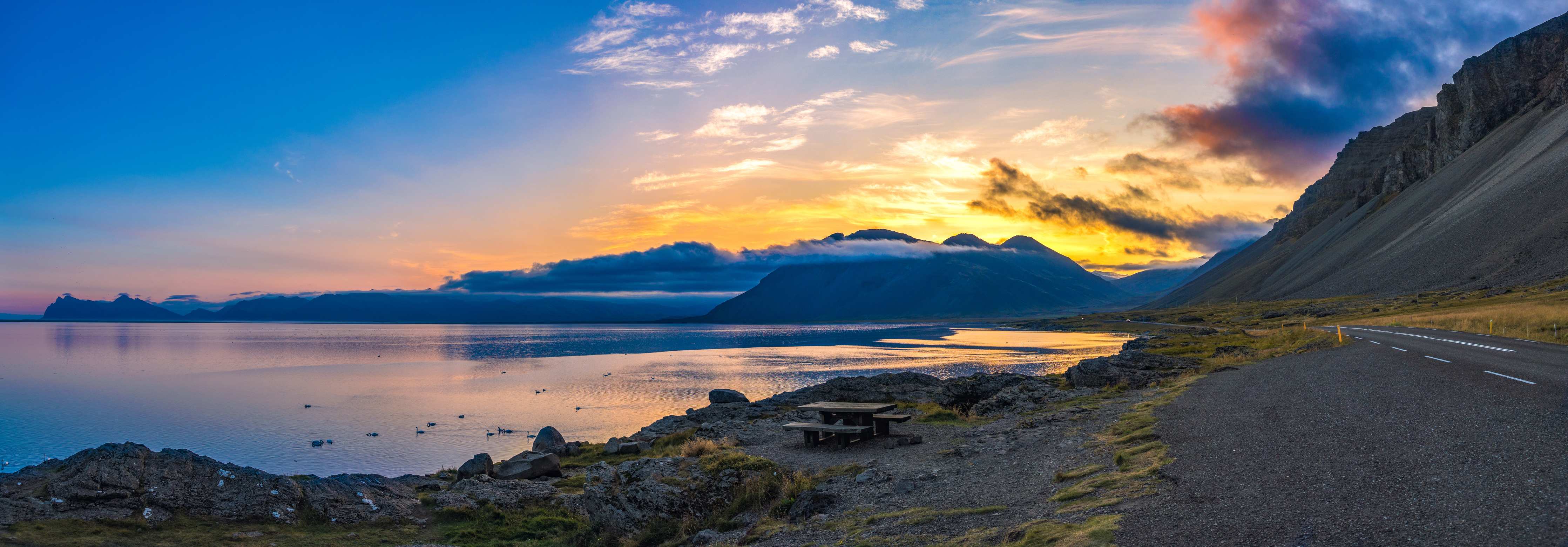 Wandverkleidung Bad-Traumhafter Sonnenuntergang über dem See