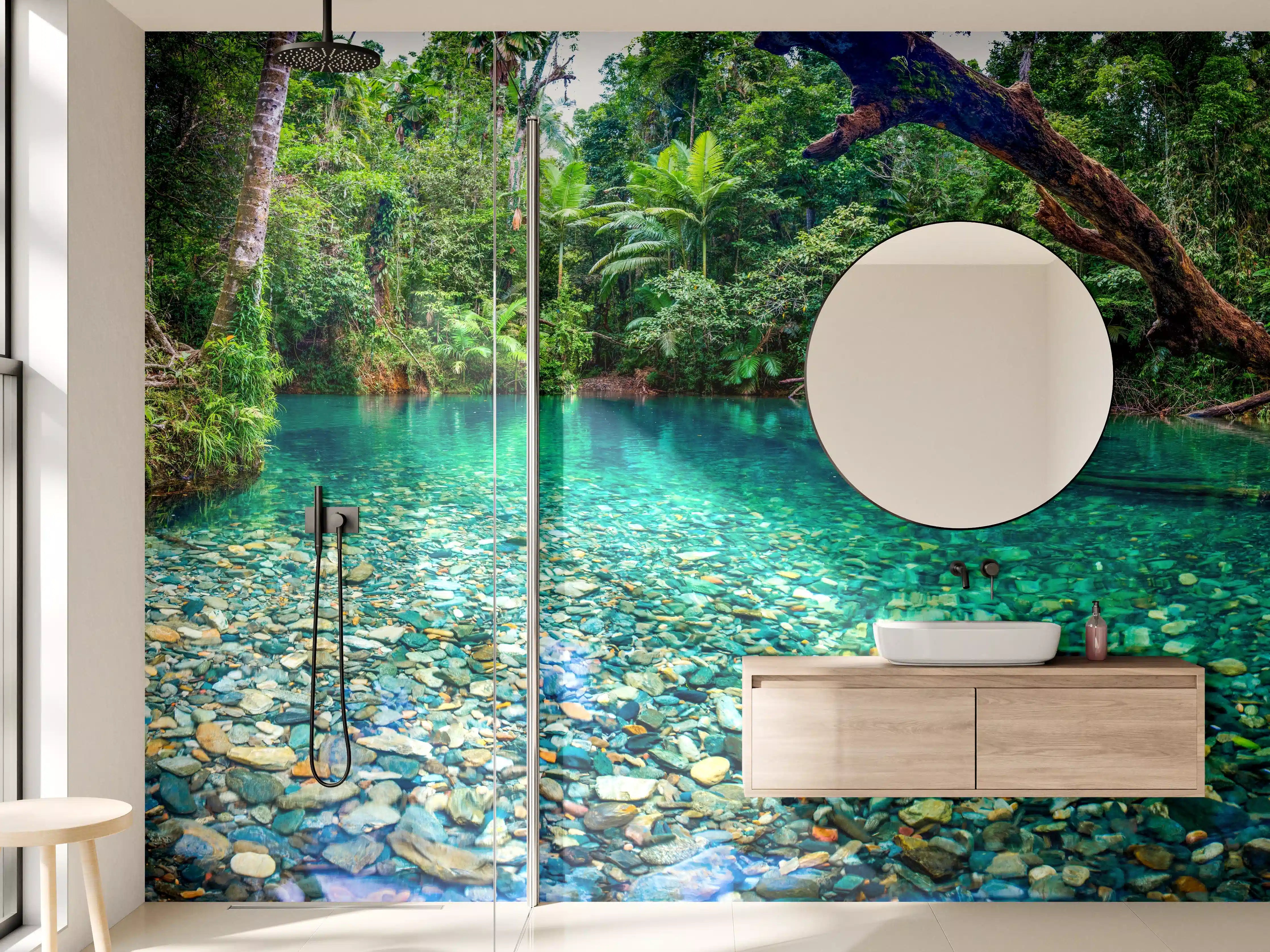 Wandverkleidung Bad - Tropischer Bach mit klarem Wasser