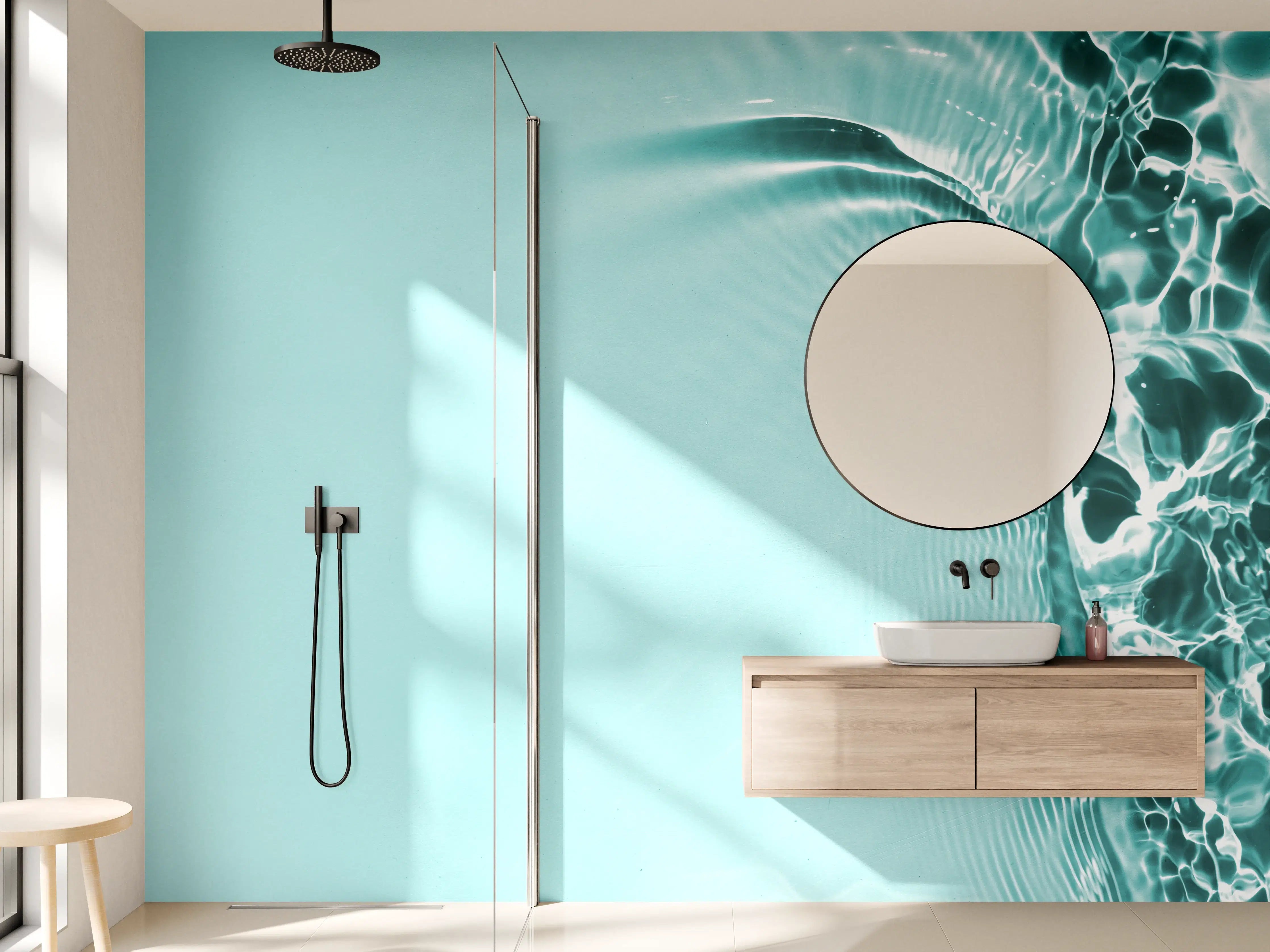 Wandverkleidung Bad - Türkisblaues Wasser mit Lichtreflexen