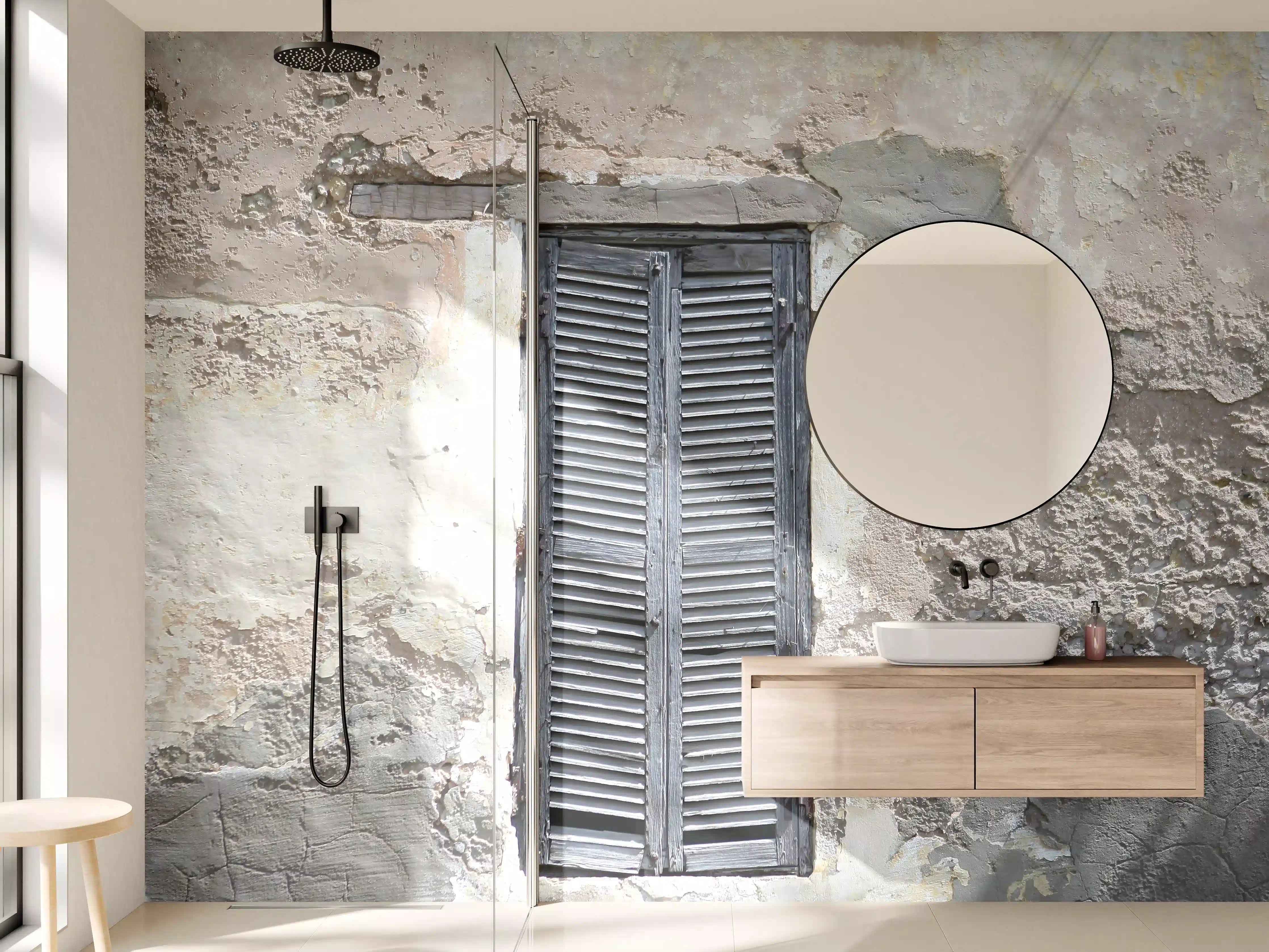 Wandverkleidung Bad - Verwittertes Fenster in alter Wand