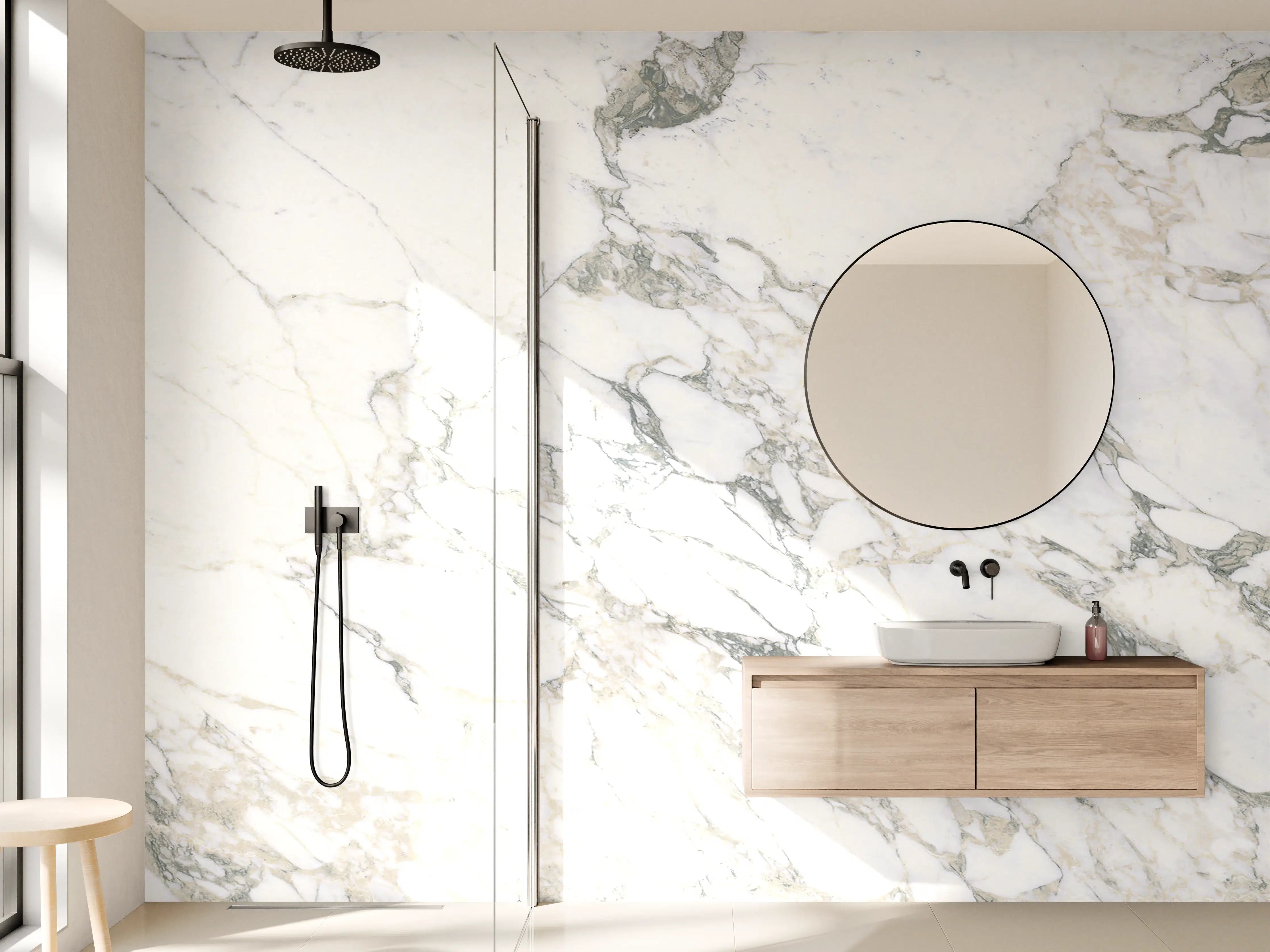 Wandverkleidung Bad - Weißer brüchiger Marmor