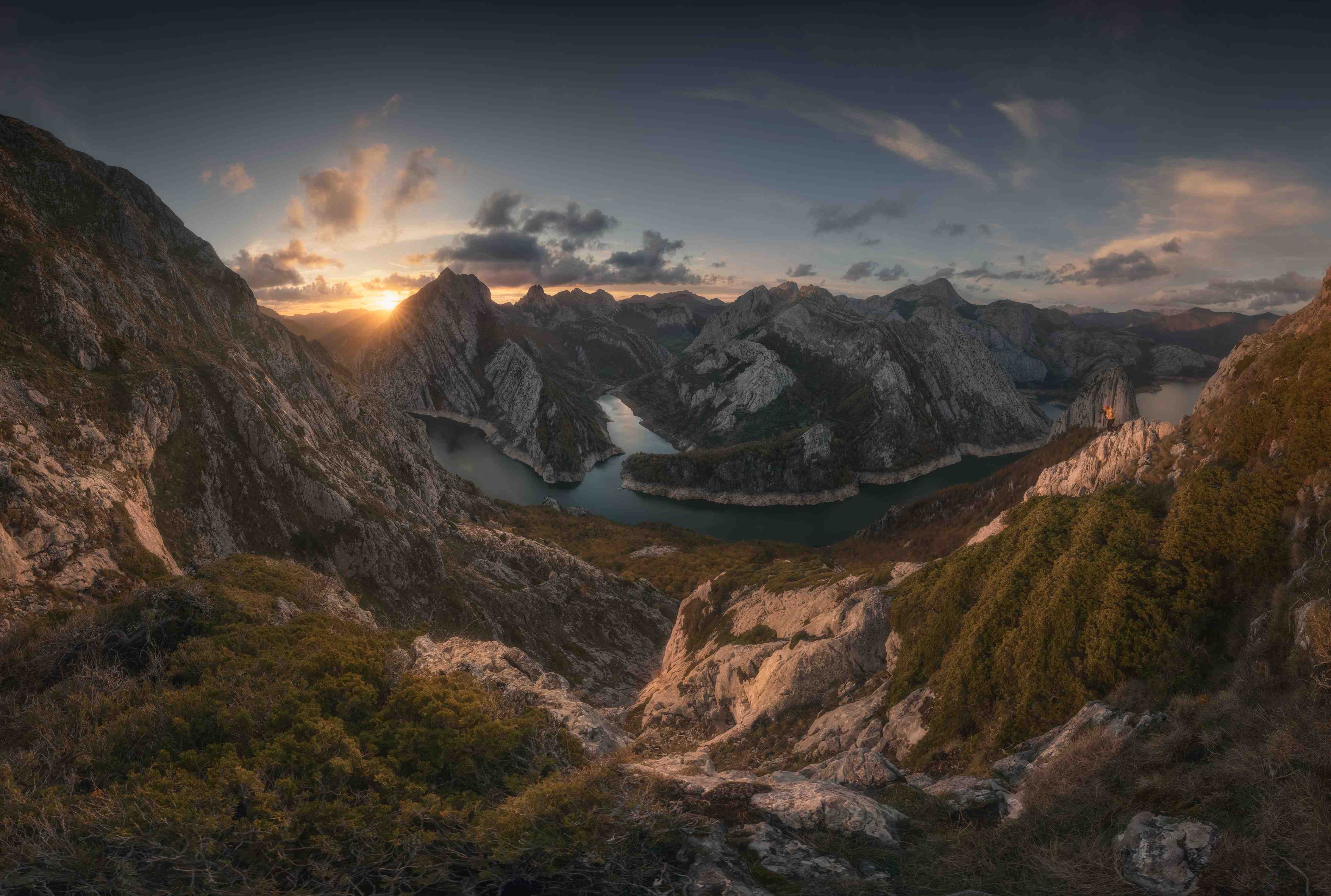 Wandverkleidung Flur-Alpines Morgenrot am Bergsee