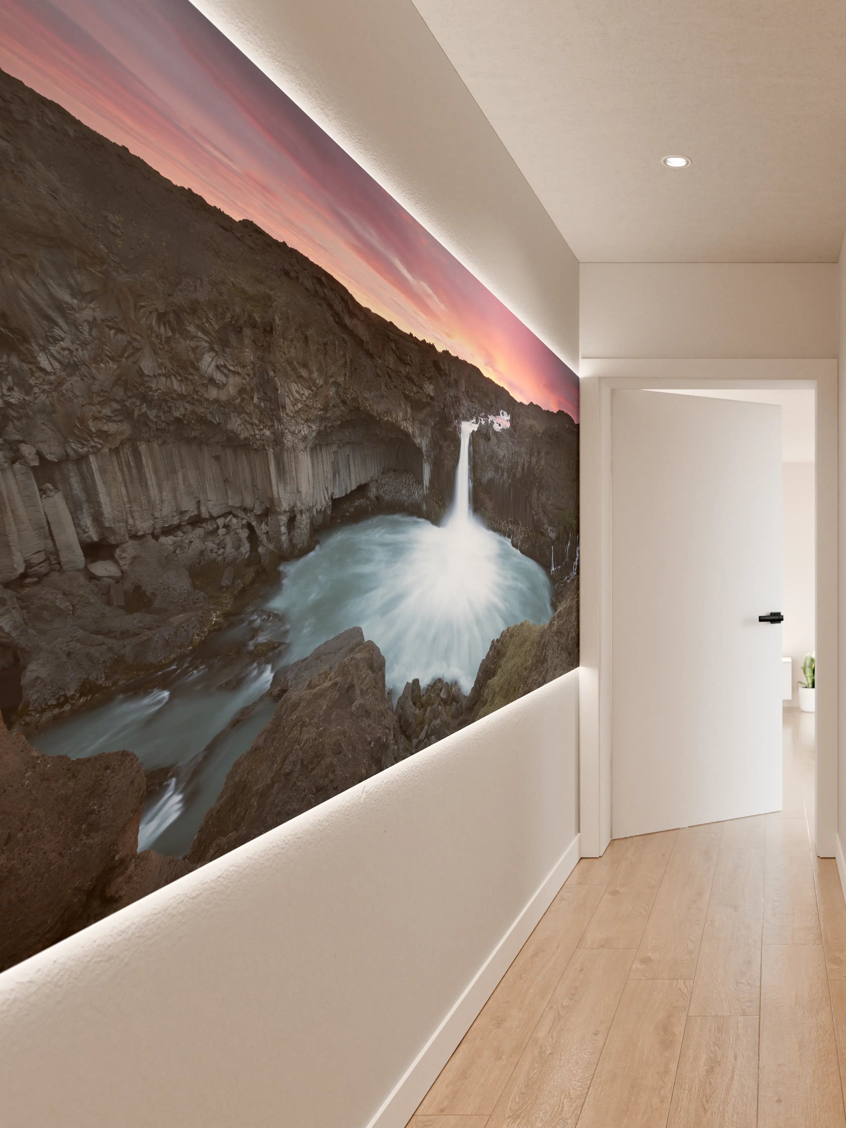 Wandverkleidung Flur - Beeindruckende Wasserfall-Landschaft bei Sonnenuntergang