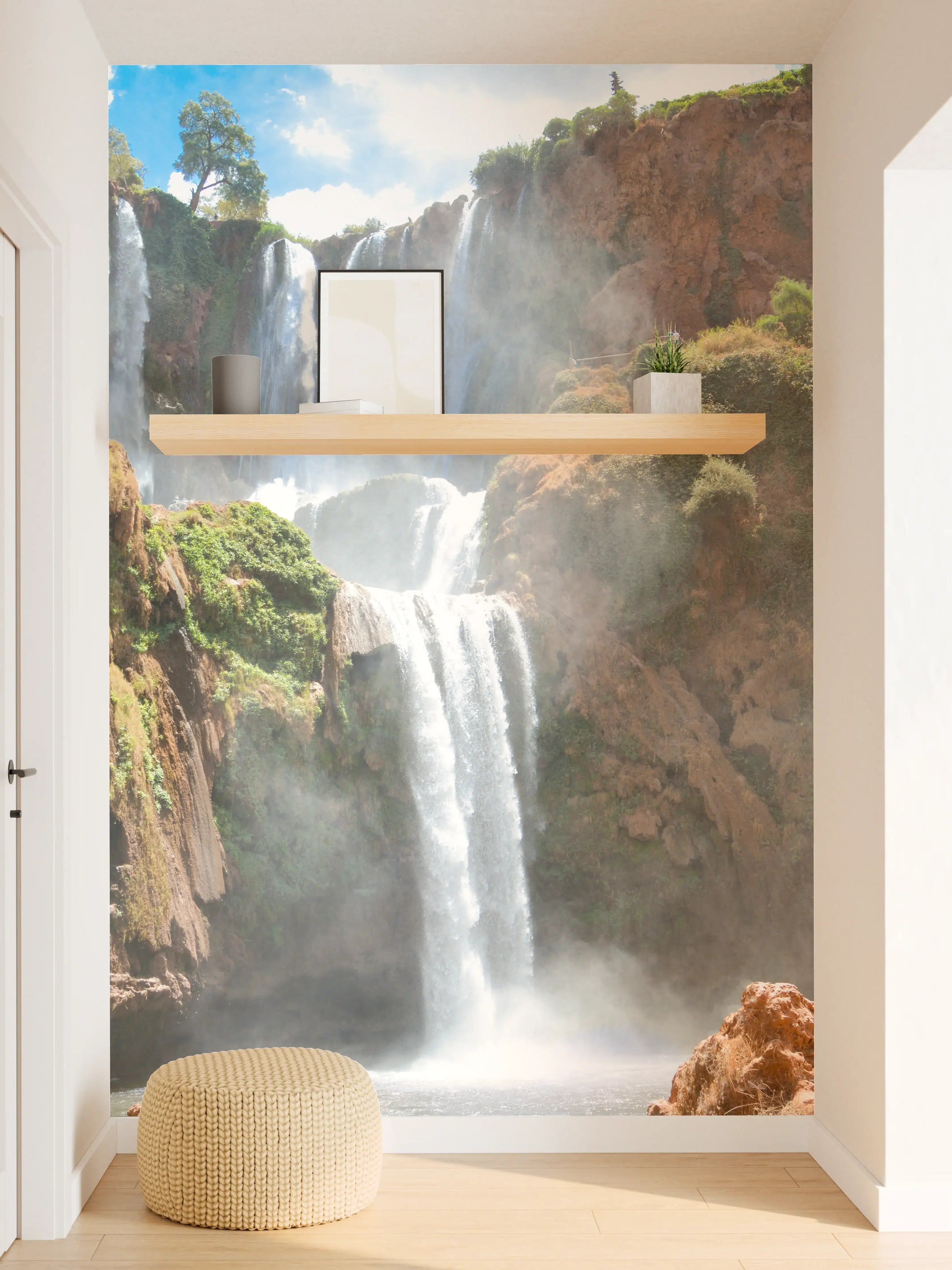 Wandverkleidung Flur - Beeindruckender Wasserfall in Naturlandschaft