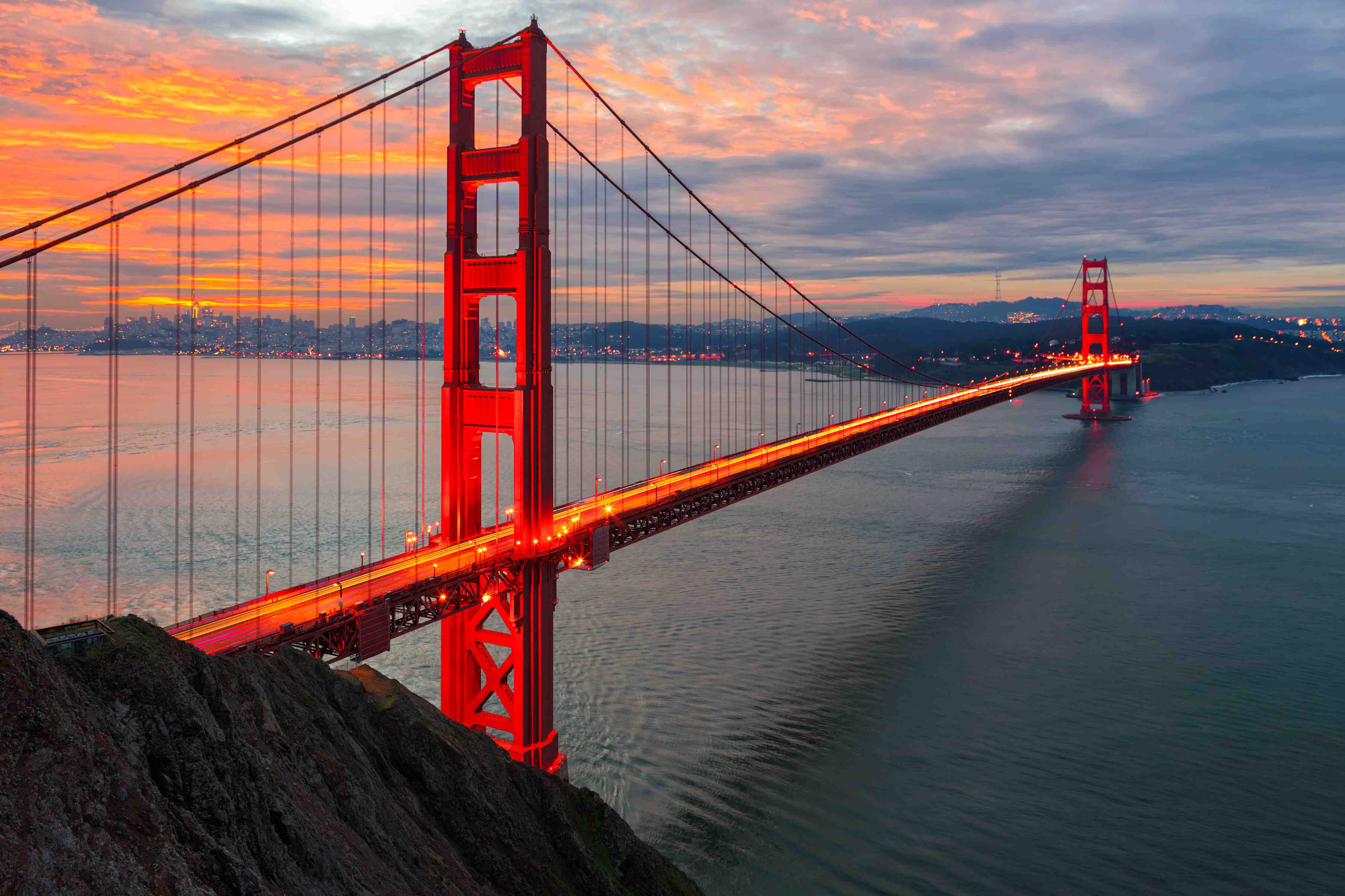 Wandverkleidung Flur-Blick auf die Golden Gate Bridge bei Sonnenuntergang