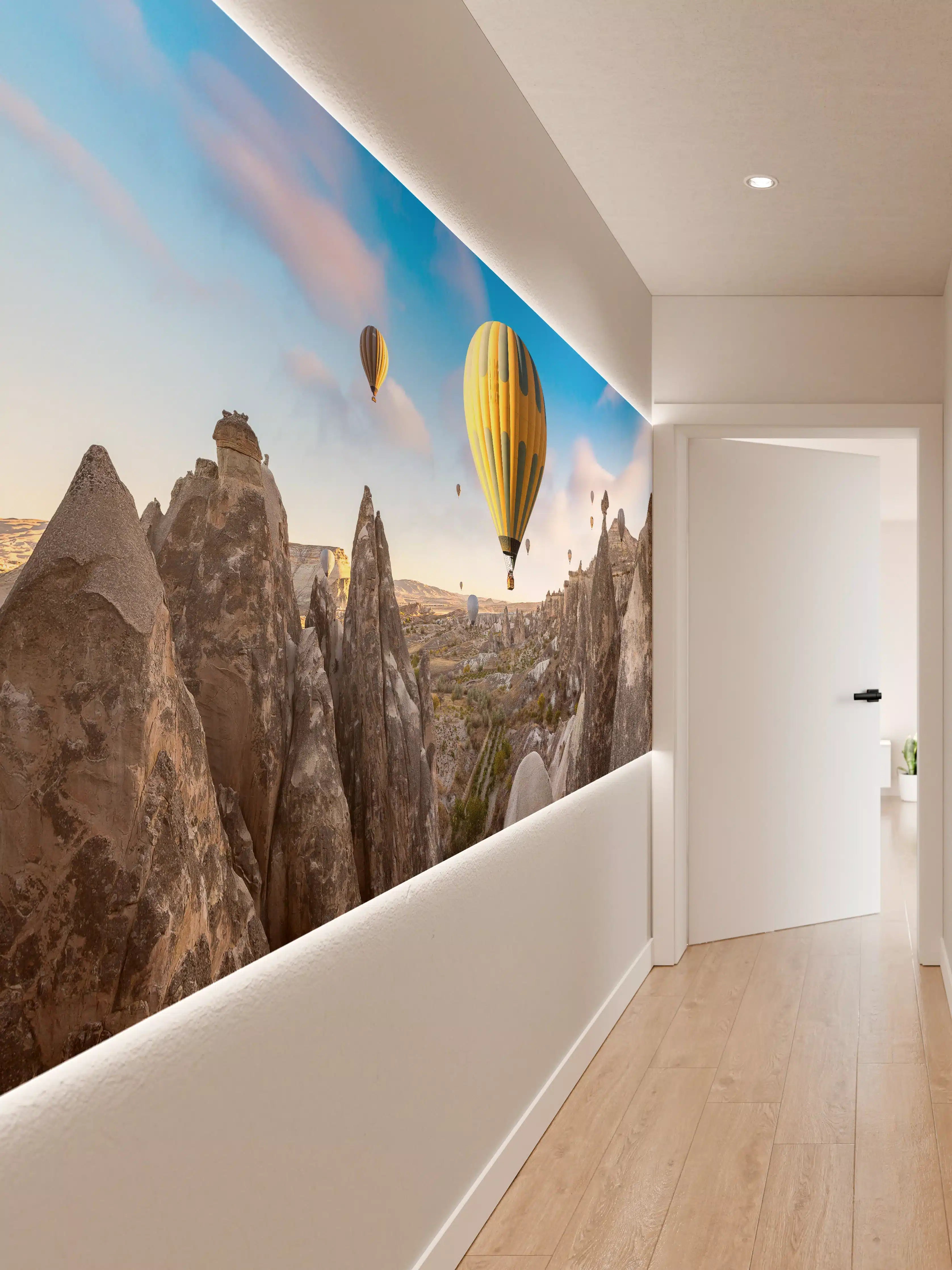 Wandverkleidung Flur - Bunte Heißluftballons über der faszinierenden Landschaft