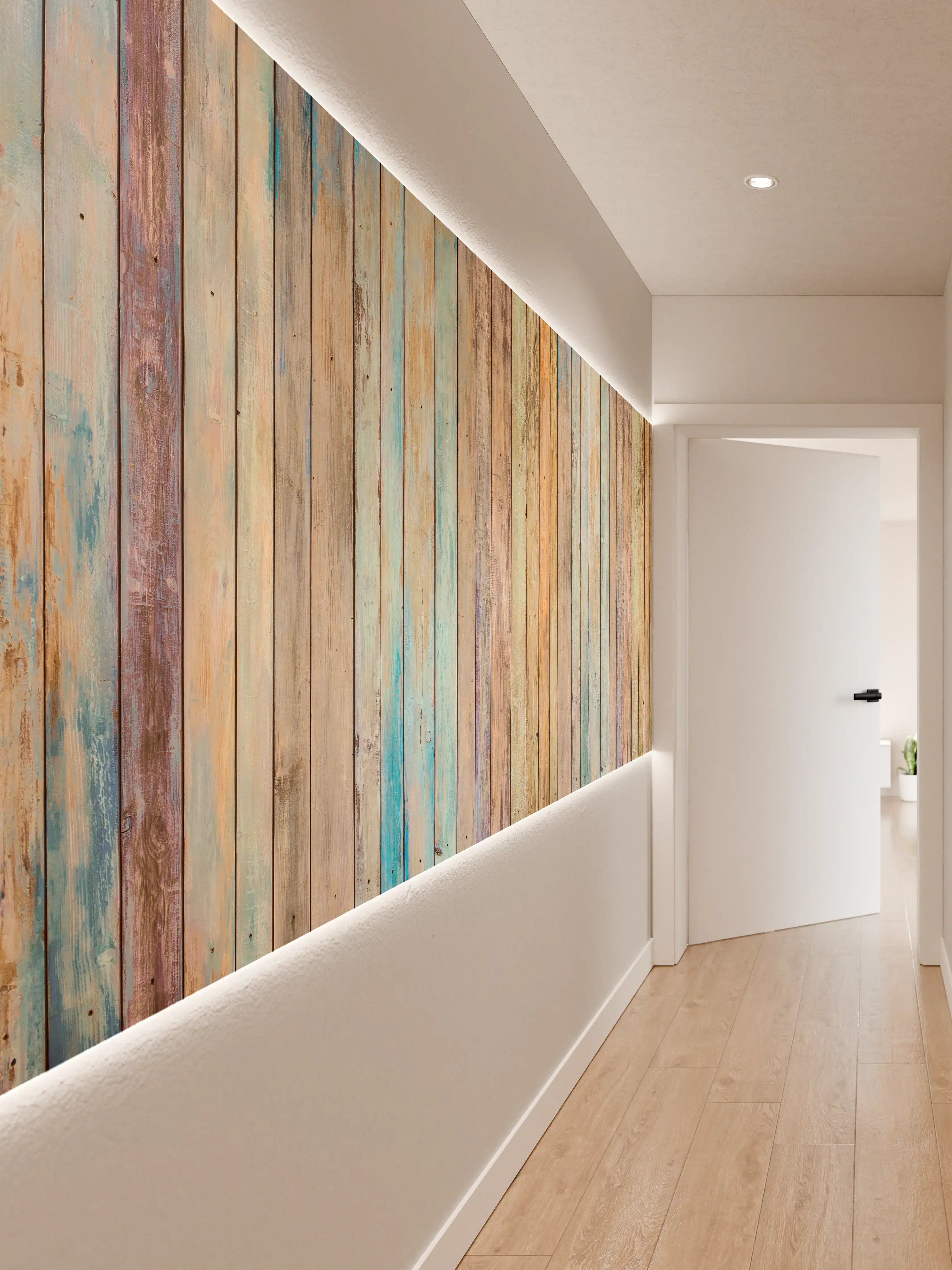 Wandverkleidung Flur - Bunte Holzwand in Pastellfarben