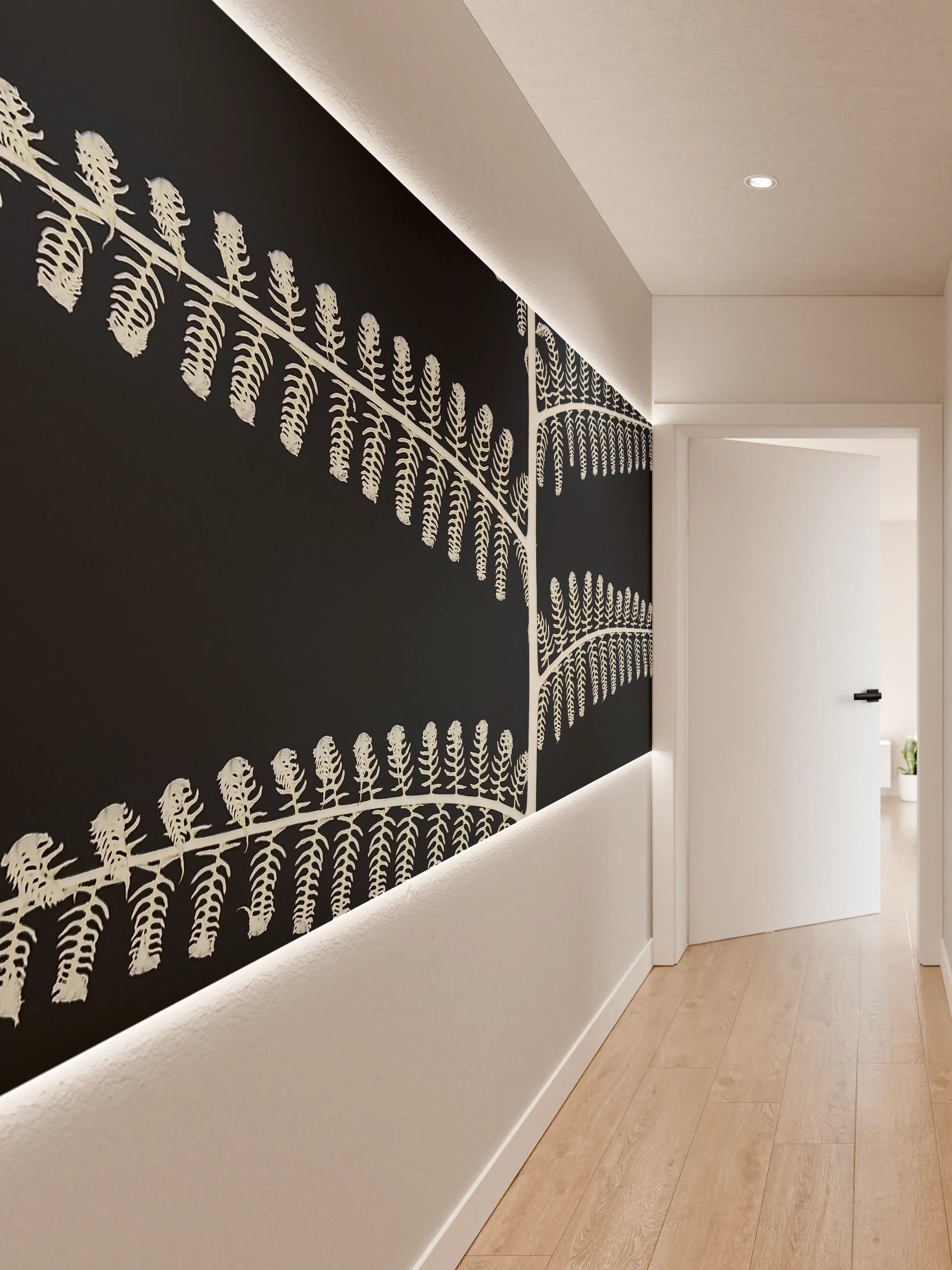 Wandverkleidung Flur - Elegante weiße Farnmuster auf dunklem Hintergrund