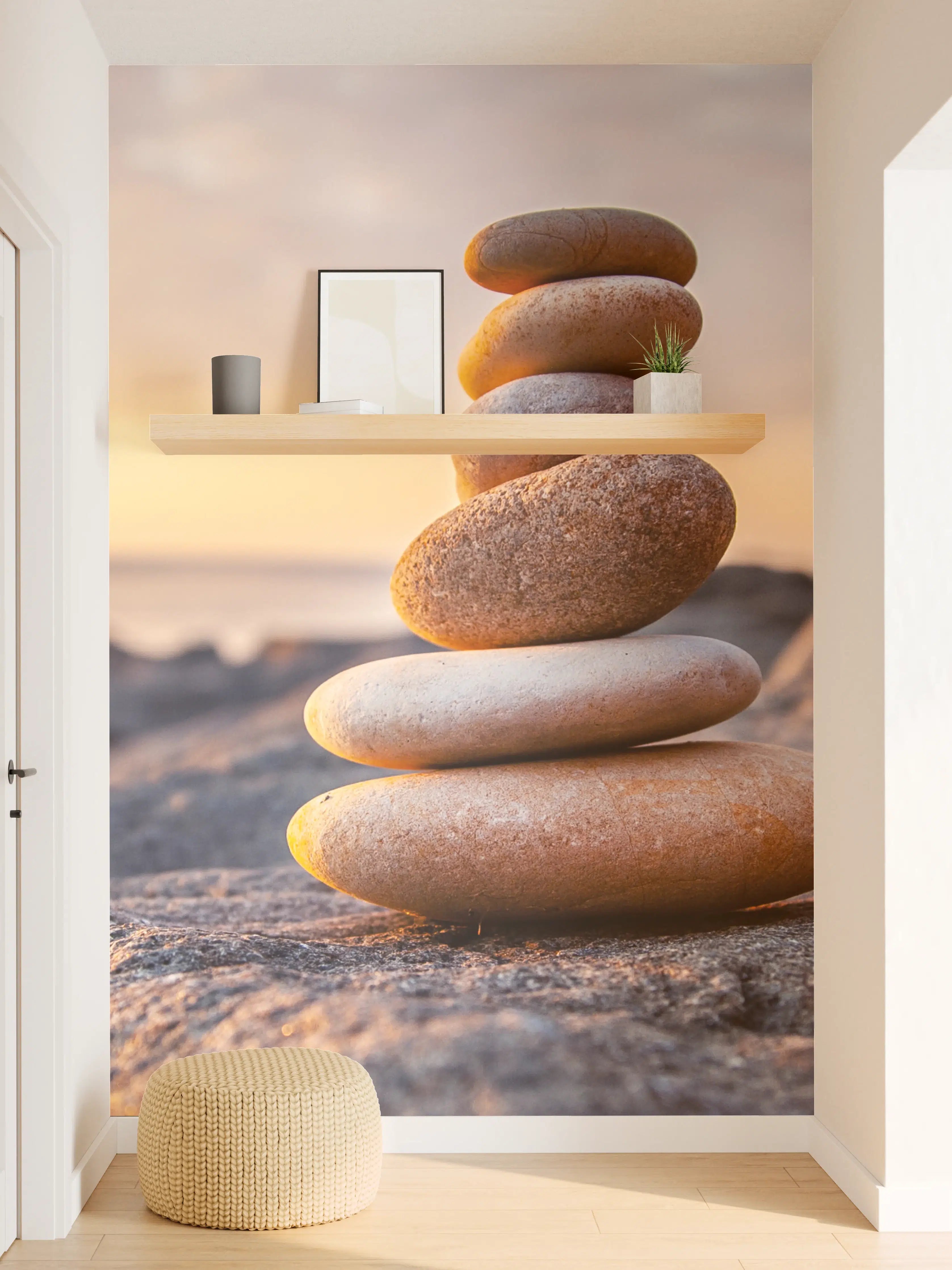 Wandverkleidung Flur - Entspannende Steine am Strand bei Sonnenuntergang