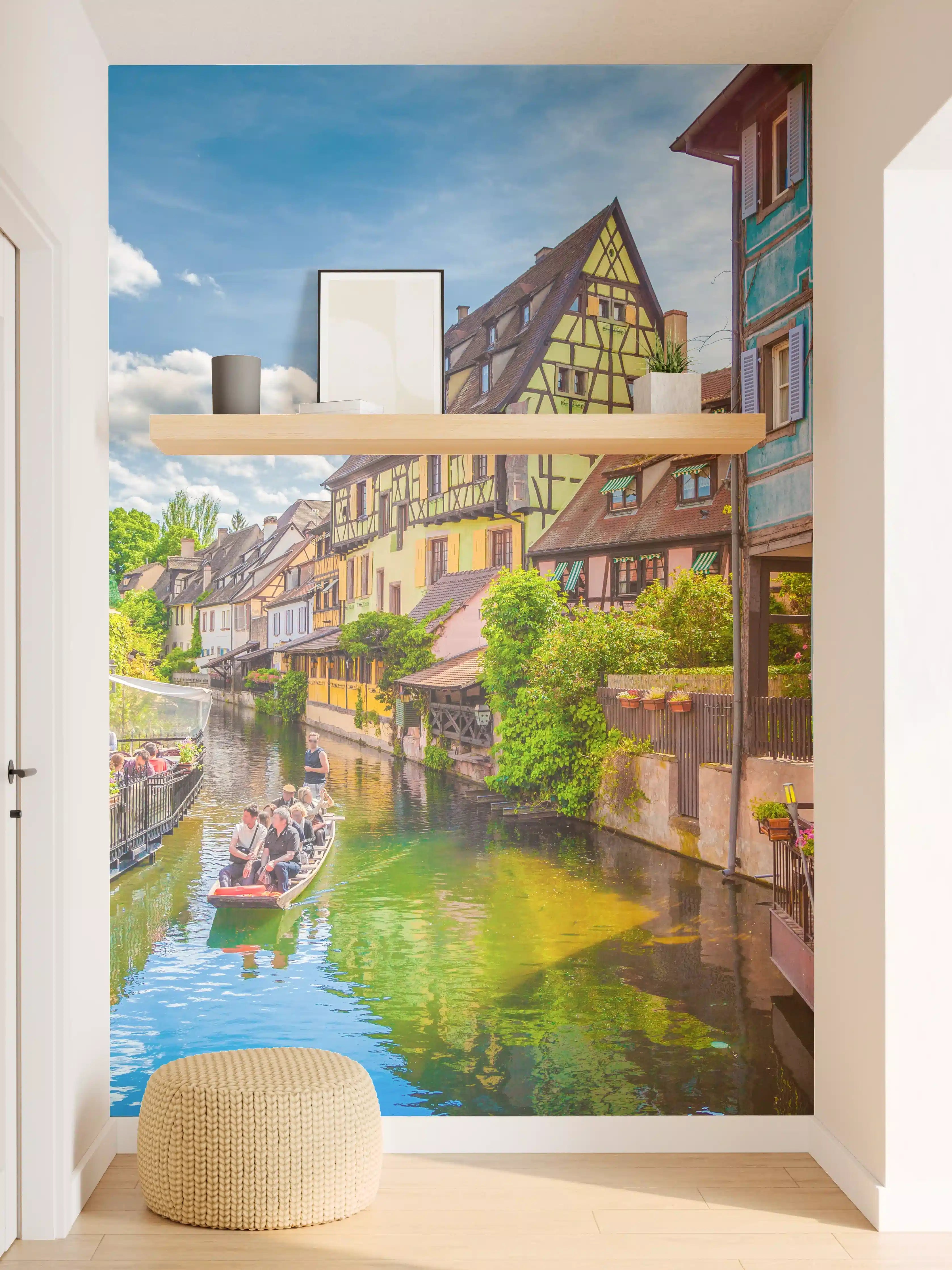 Wandverkleidung Flur - Farbenfrohe Fachwerkhäuser in einer malerischen Wasserstadt