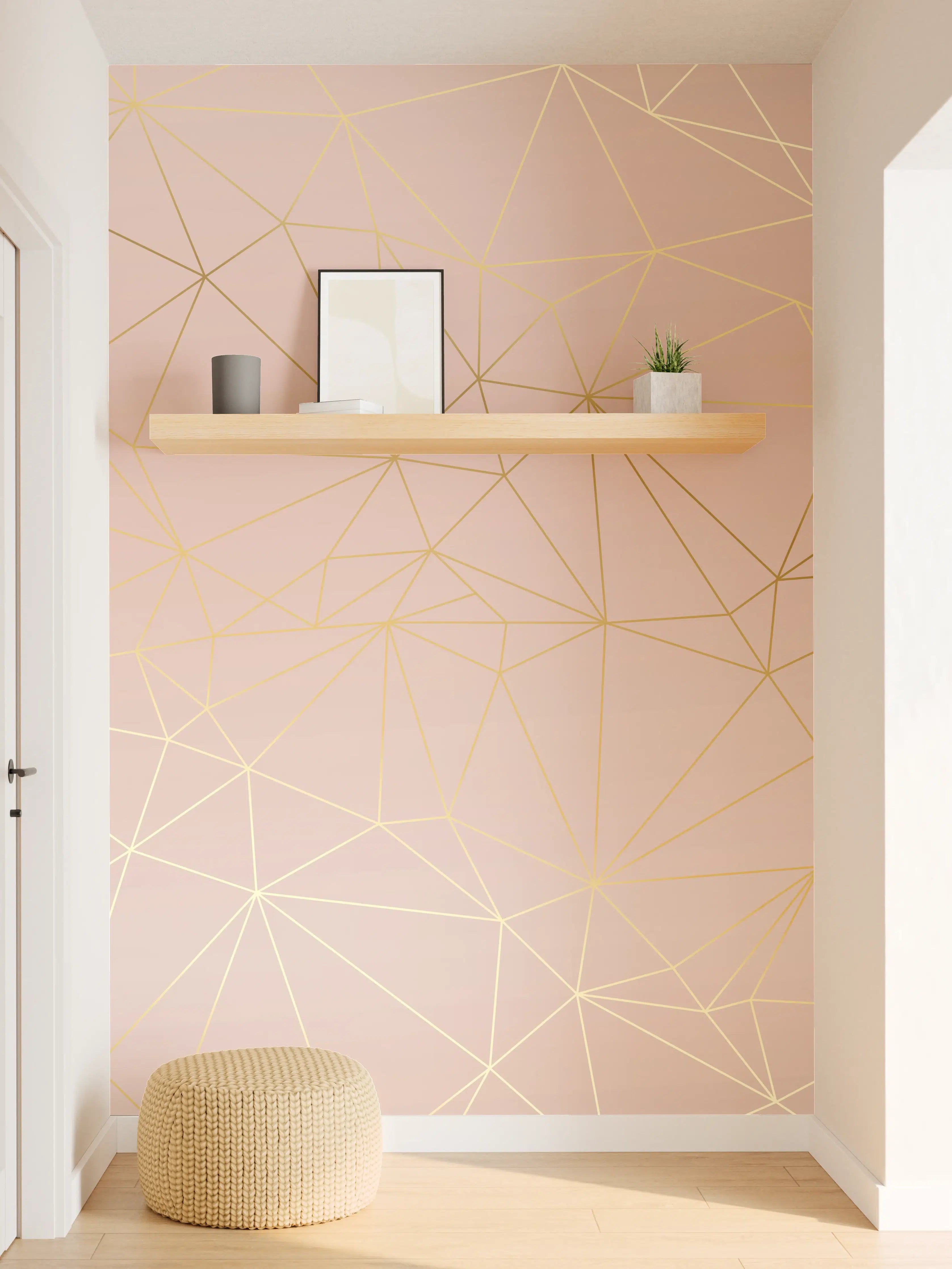 Wandverkleidung Flur - Goldene Linien auf Beige Hintergrund