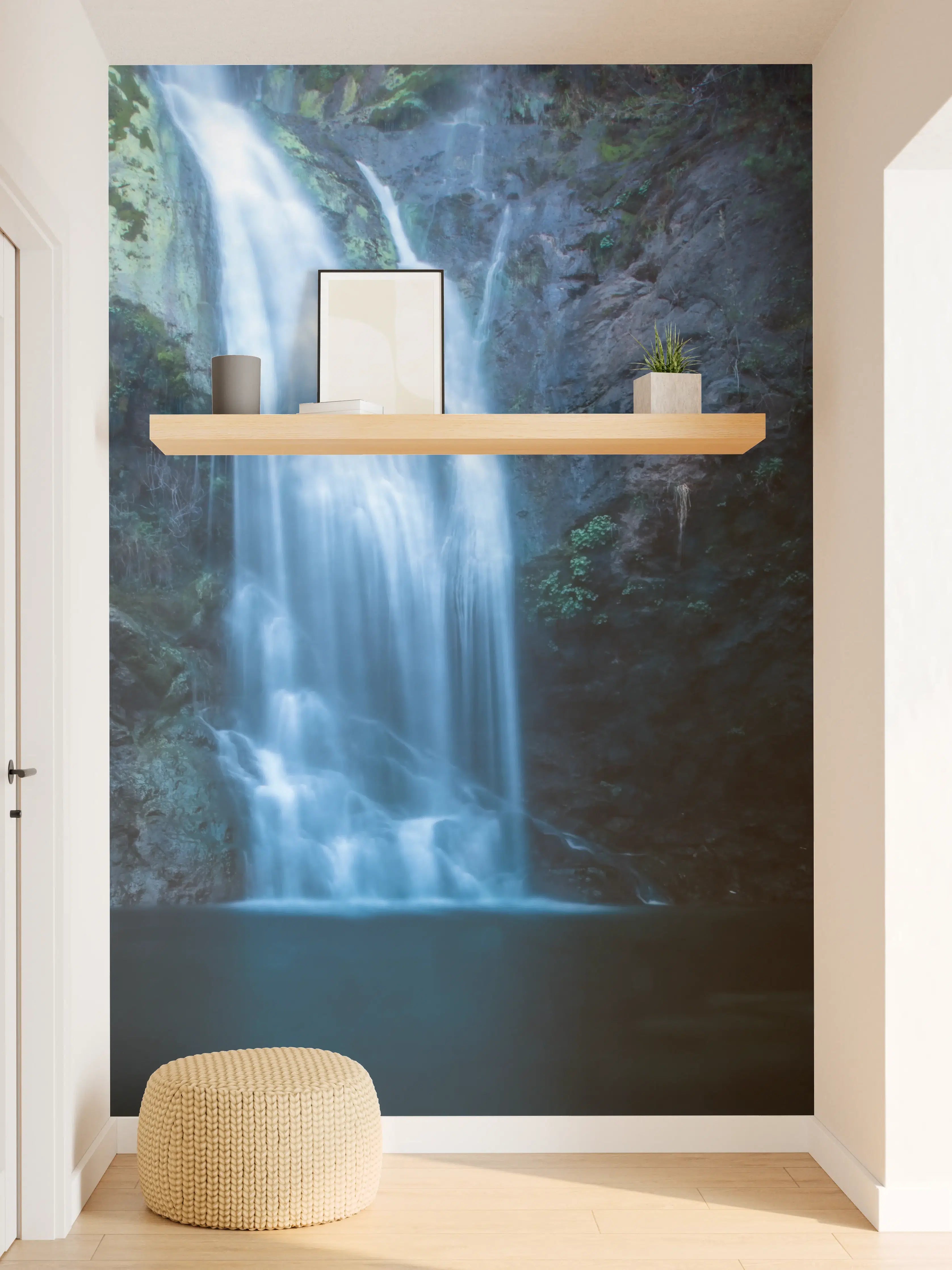 Wandverkleidung Flur - Grauer Wasserfall in nebelhafter Natur