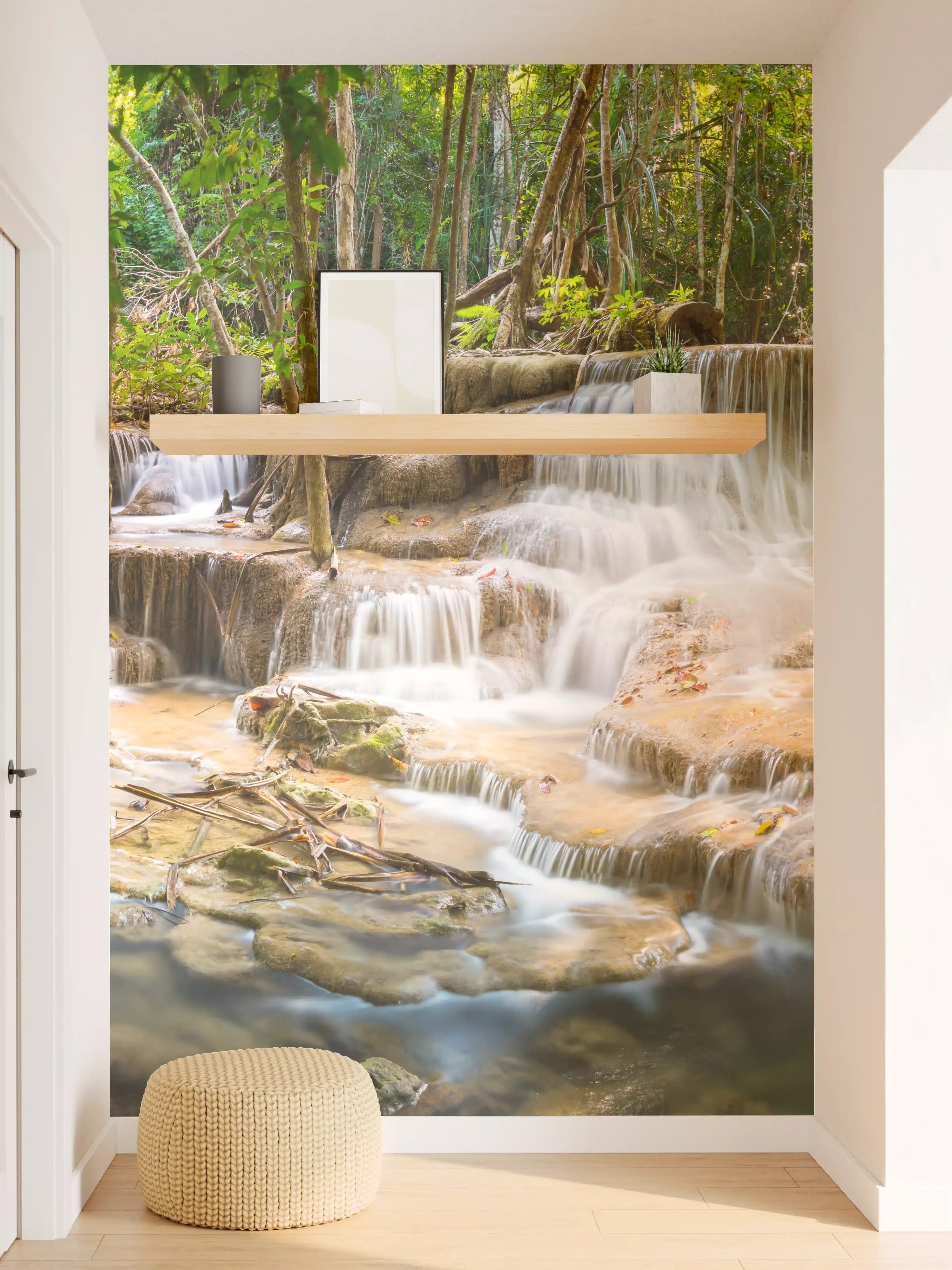 Wandverkleidung Flur - Grüner Wasserfall im Wald