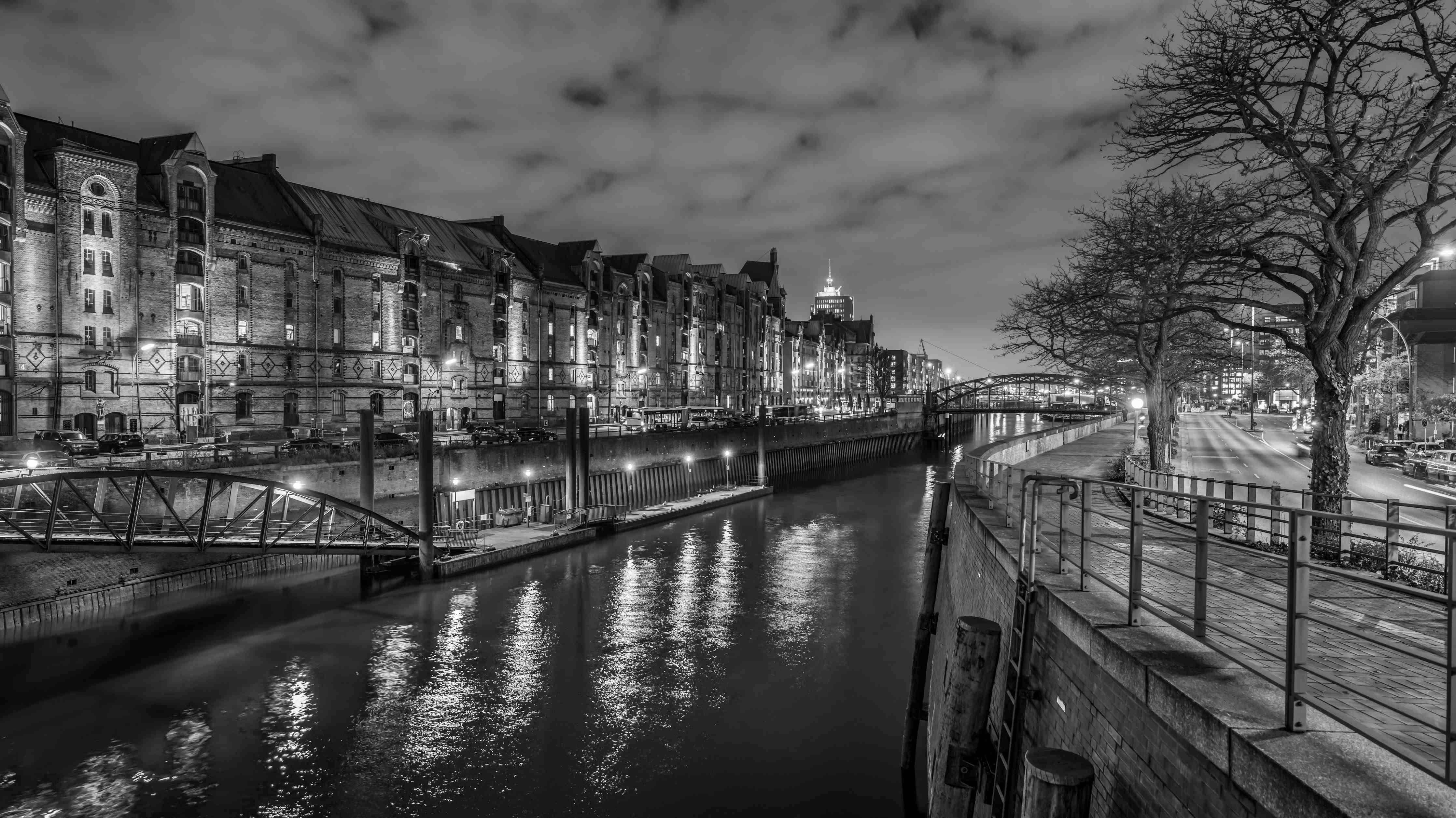 Wandverkleidung Flur-Hamburg Nacht