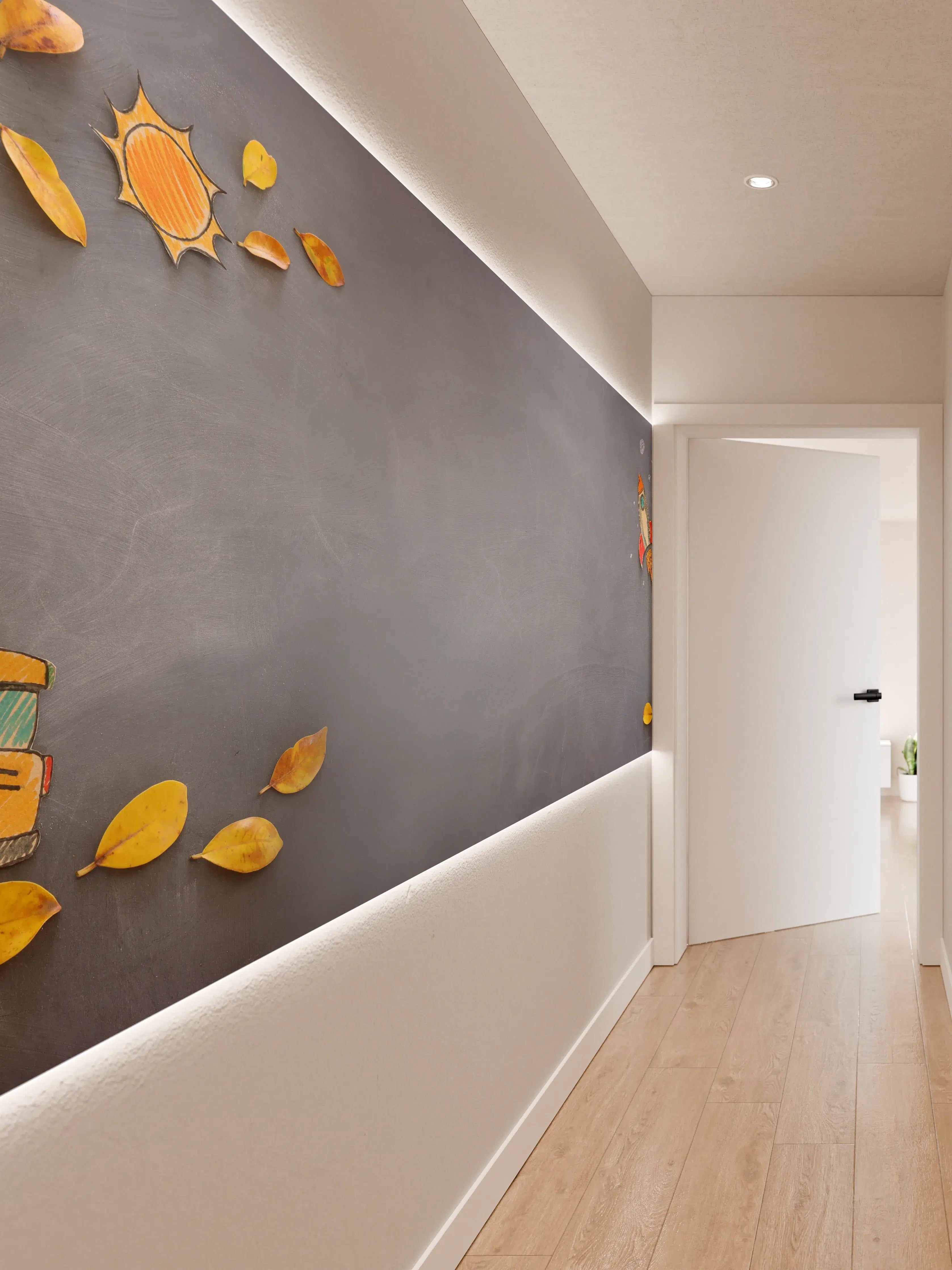 Wandverkleidung Flur - Herbstlicher Schulbus-Design