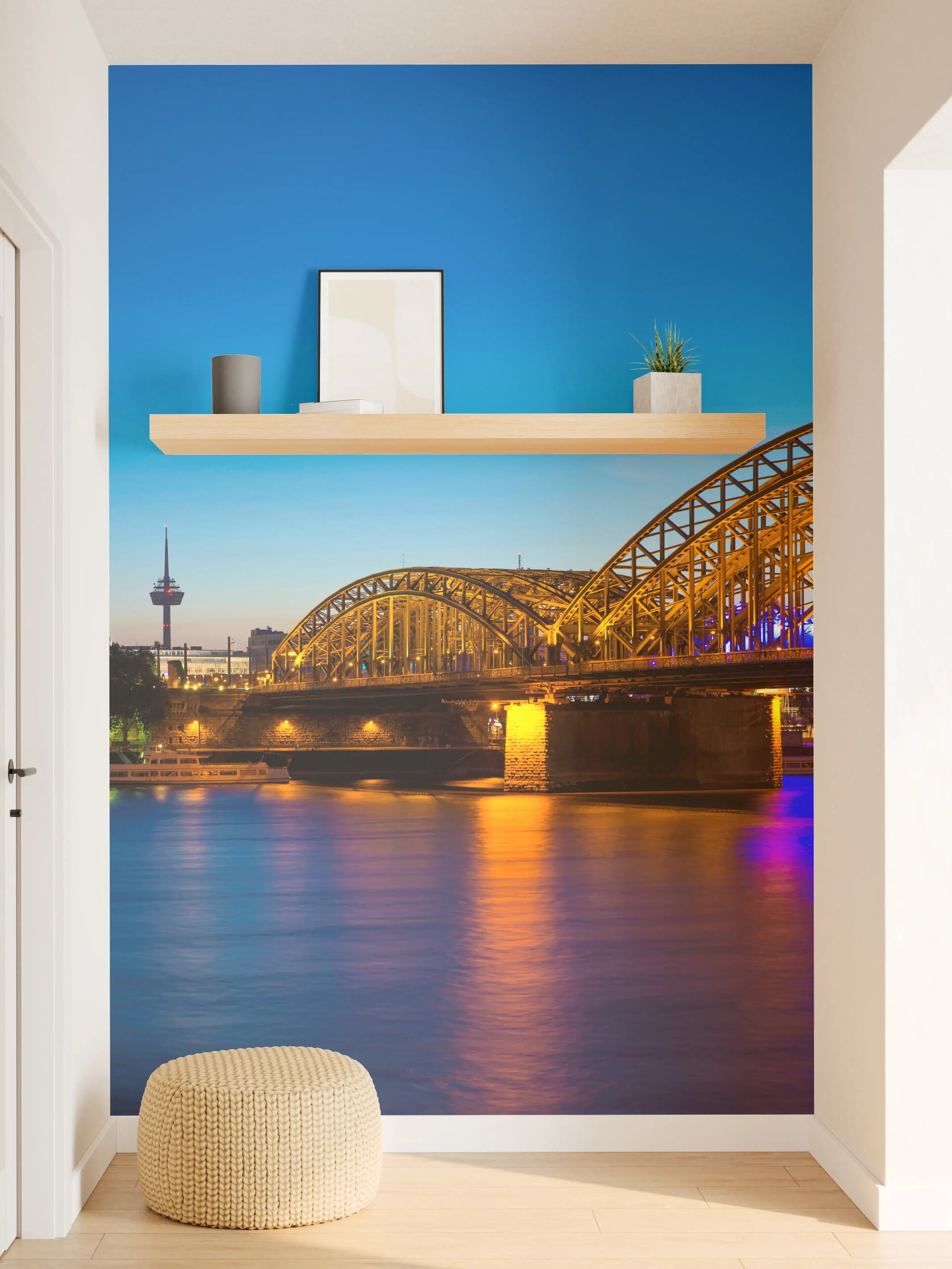 Wandverkleidung Flur - Hohenzollern Brücke Köln in der Nacht