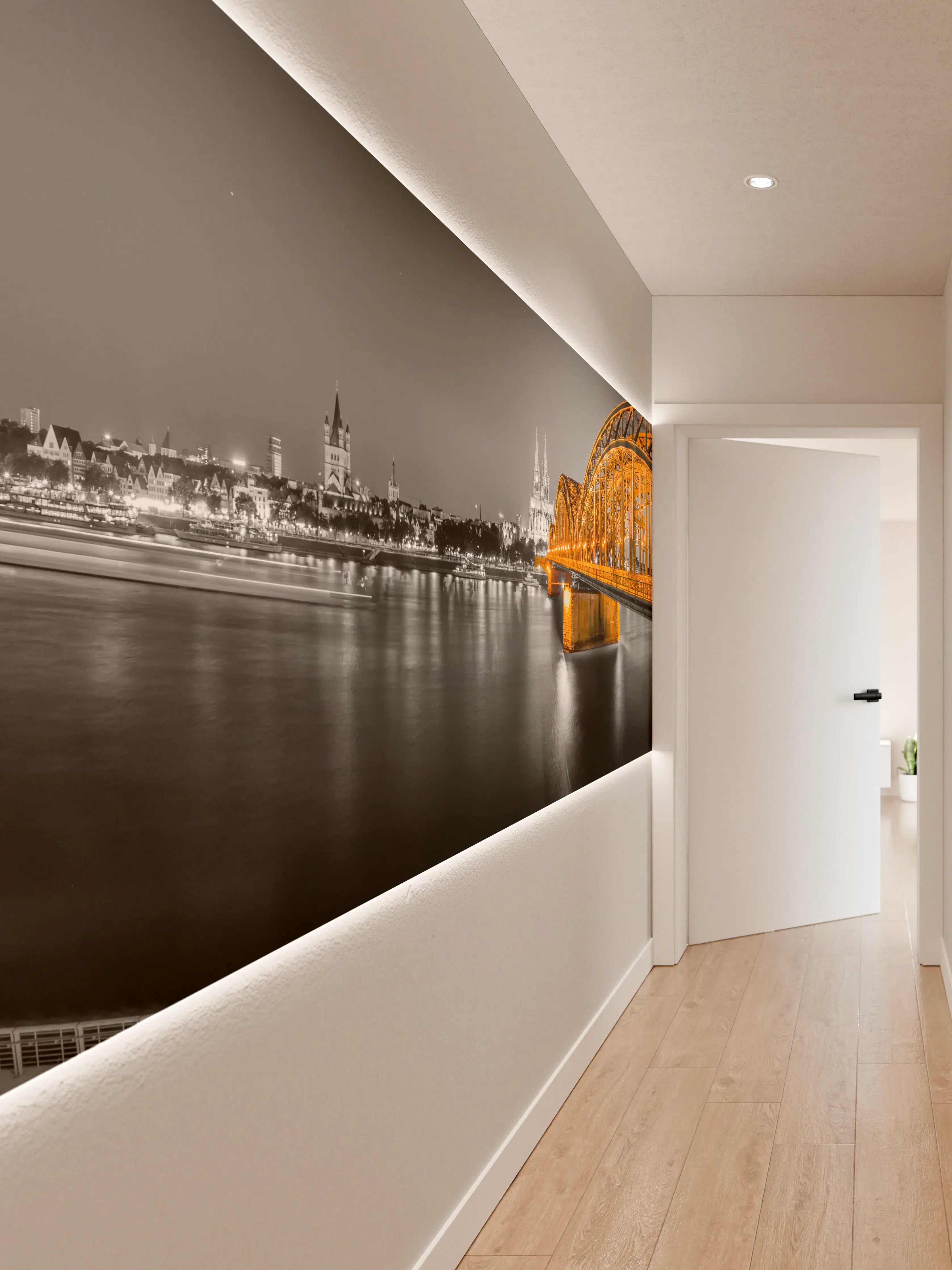 Wandverkleidung Flur - Hohenzollernbrücke in Köln