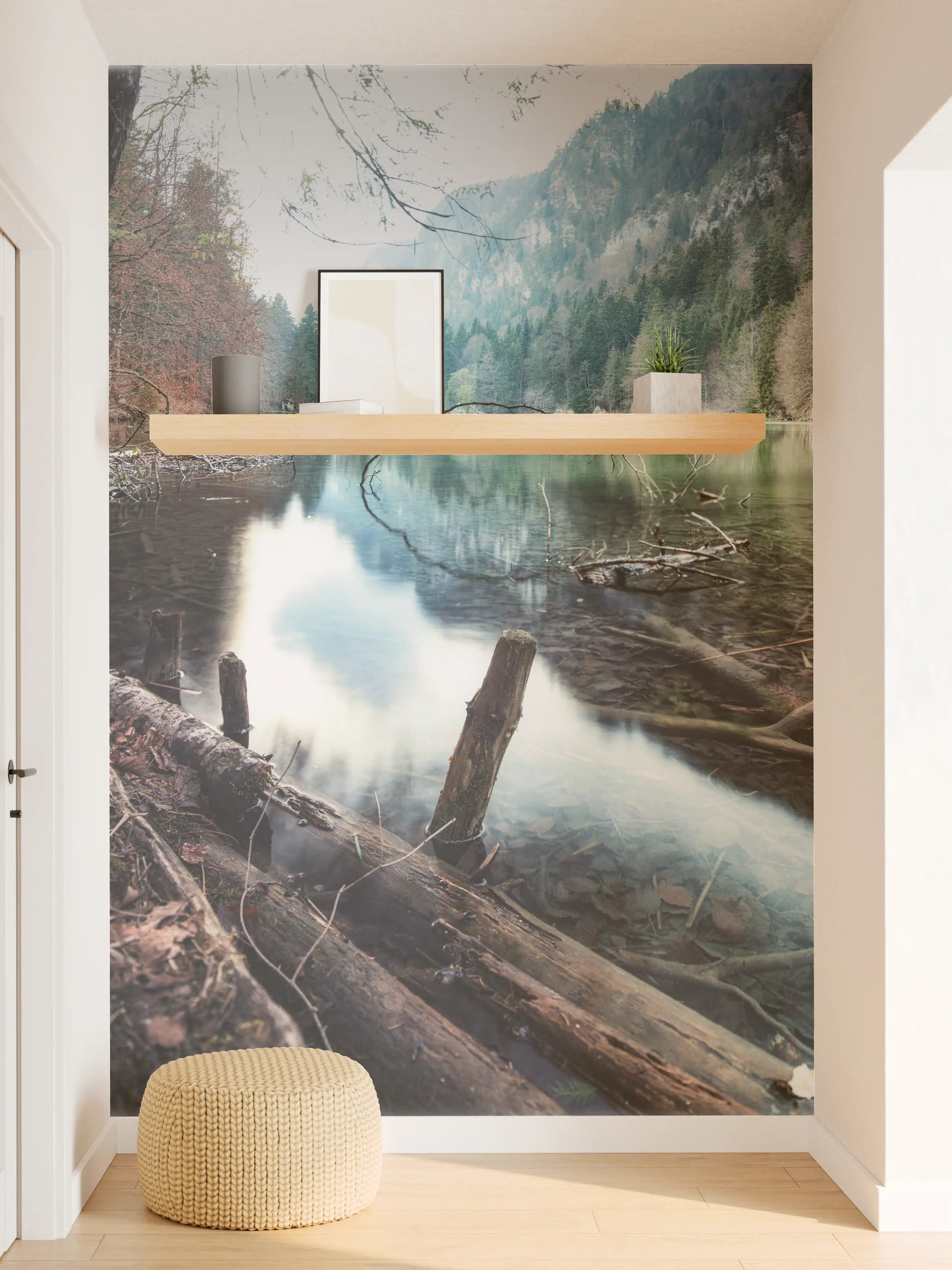 Wandverkleidung Flur - Idyllische Flusslandschaft in der Natur