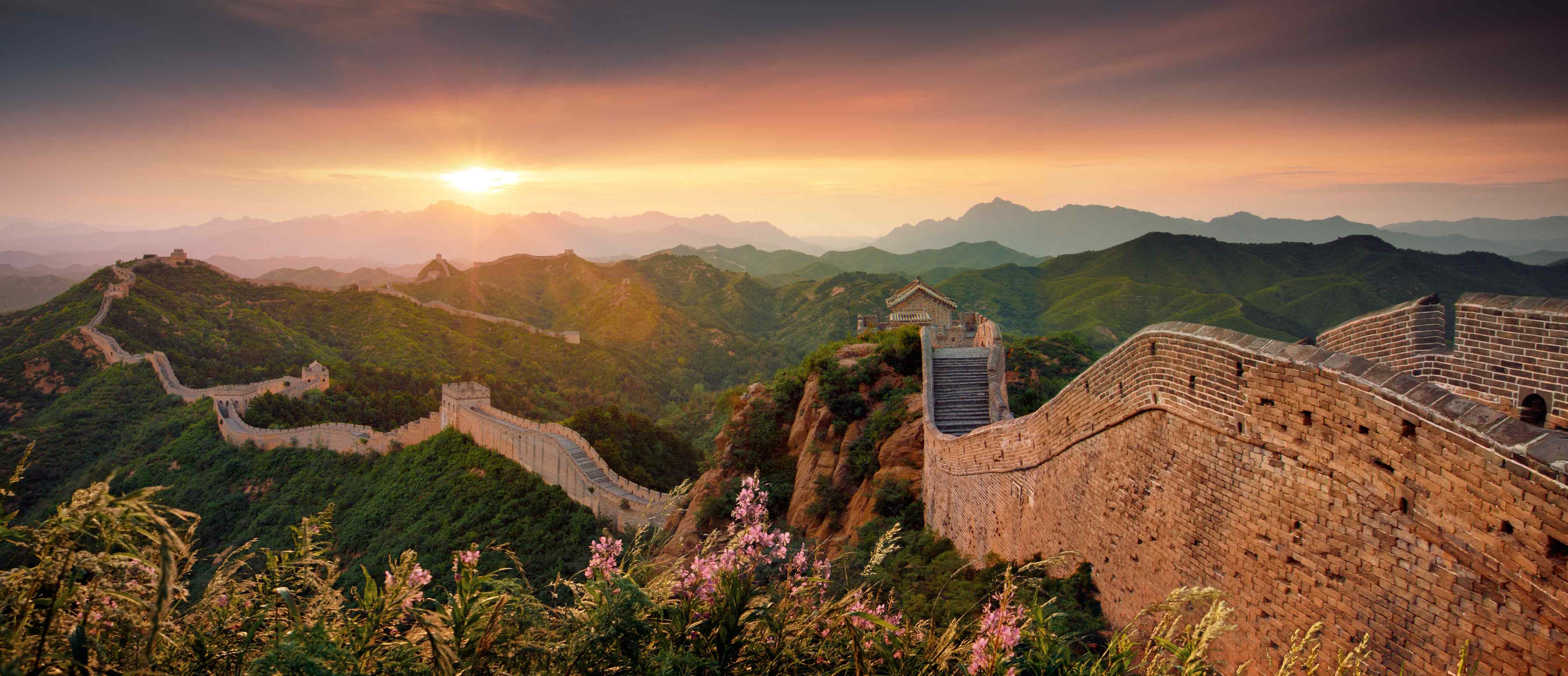 Wandverkleidung Flur-Idyllischer Sonnenuntergang über der Chinesischen Mauer