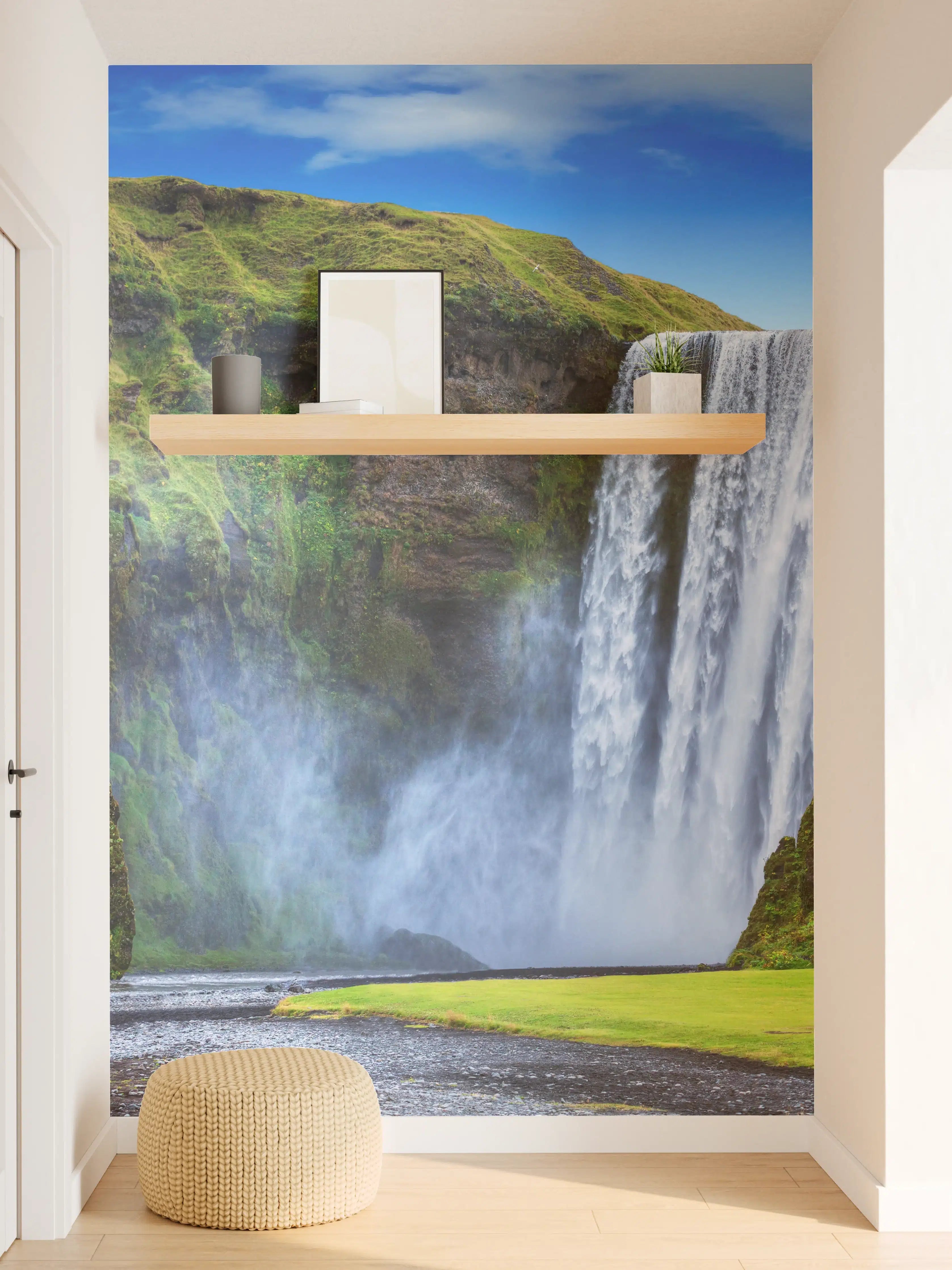 Wandverkleidung Flur - Kraftvoller Wasserfall