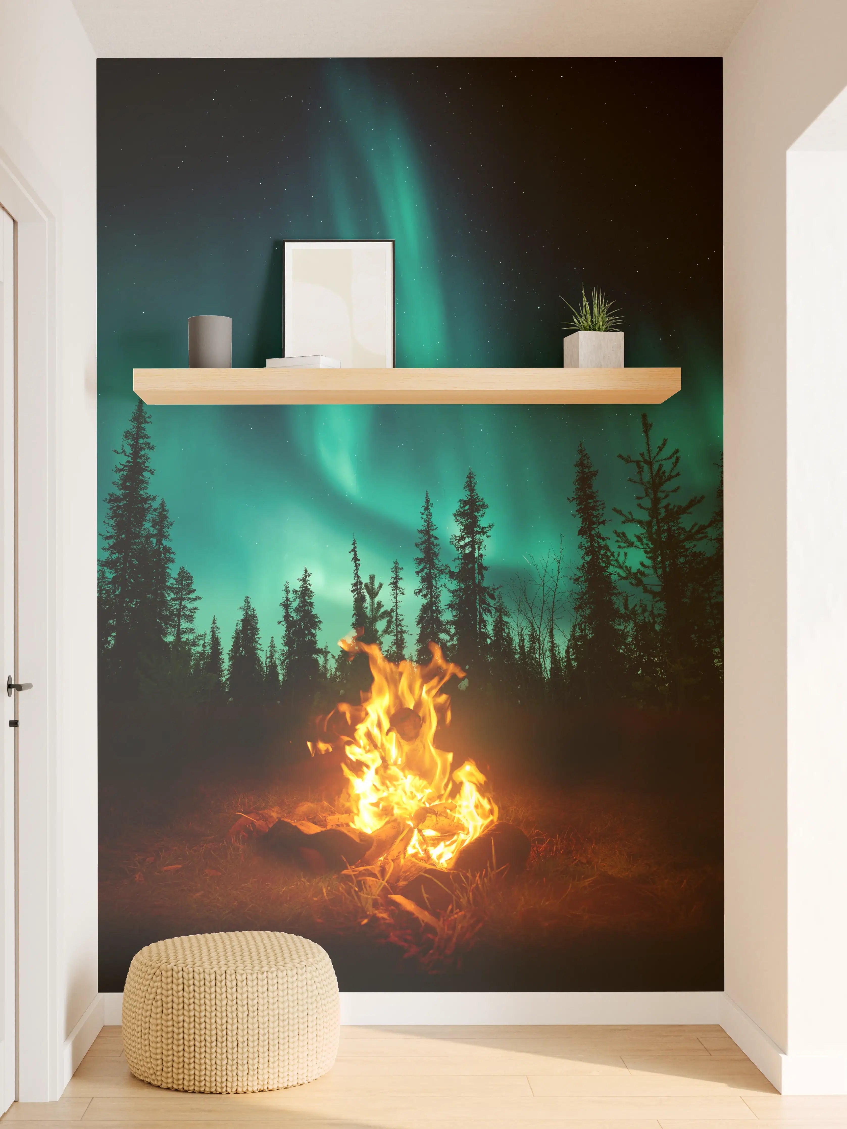 Wandverkleidung Flur - Lagerfeuer mit Nordlichtern in den Wäldern Schwedens