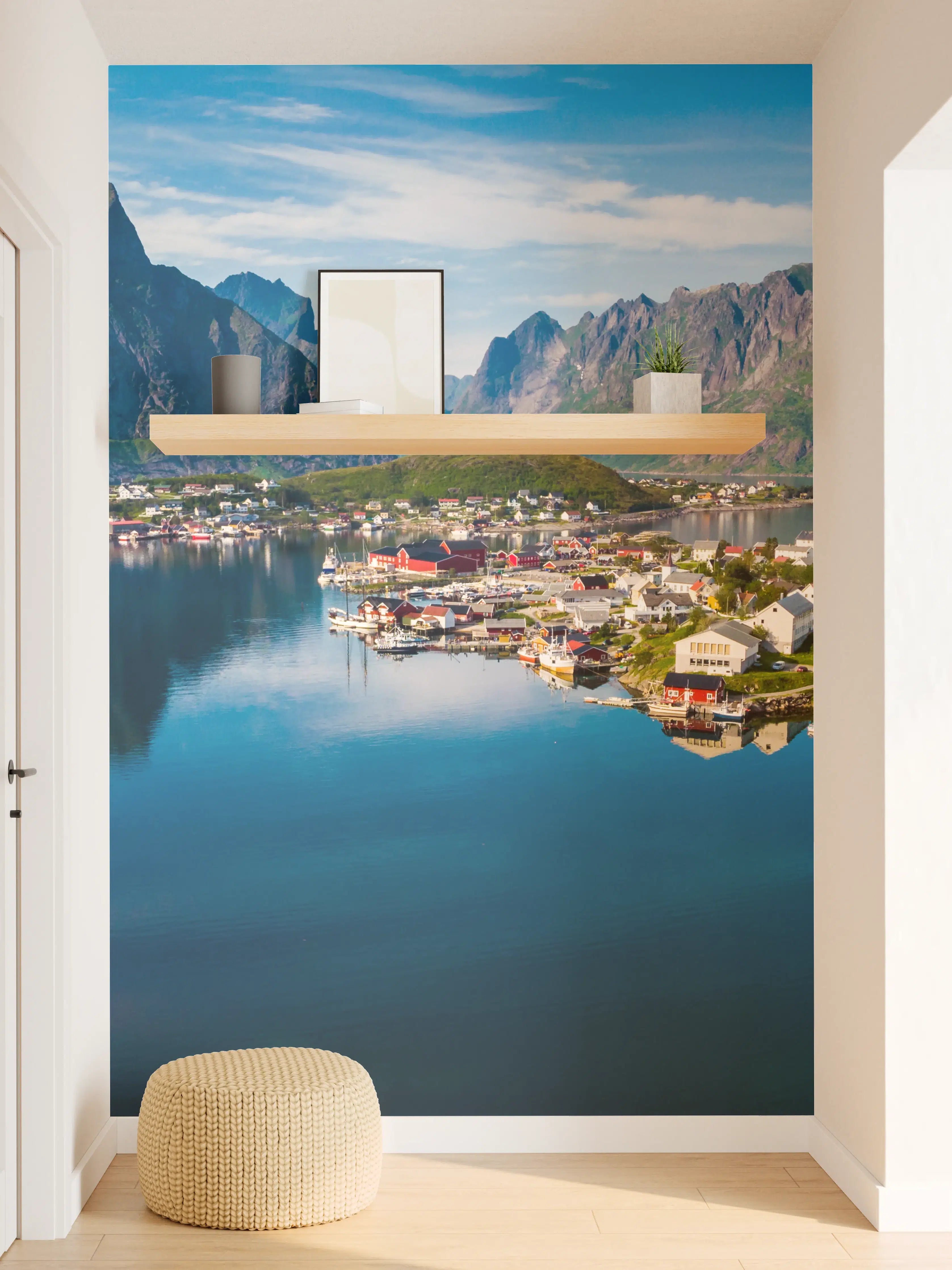 Wandverkleidung Flur - Majestätische Fjordlandschaft mit Bergen