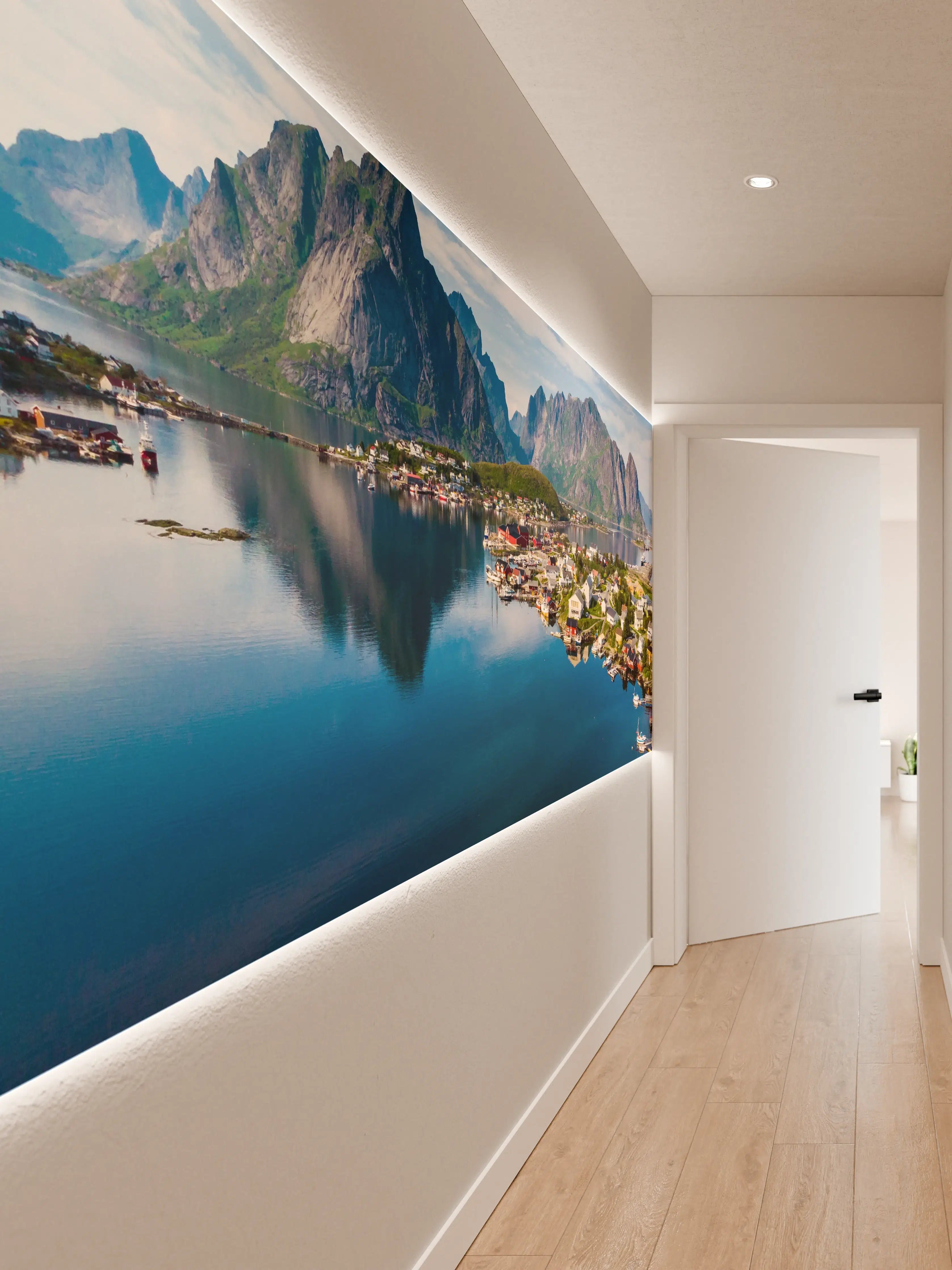 Wandverkleidung Flur - Majestätische Fjordlandschaft mit Bergen