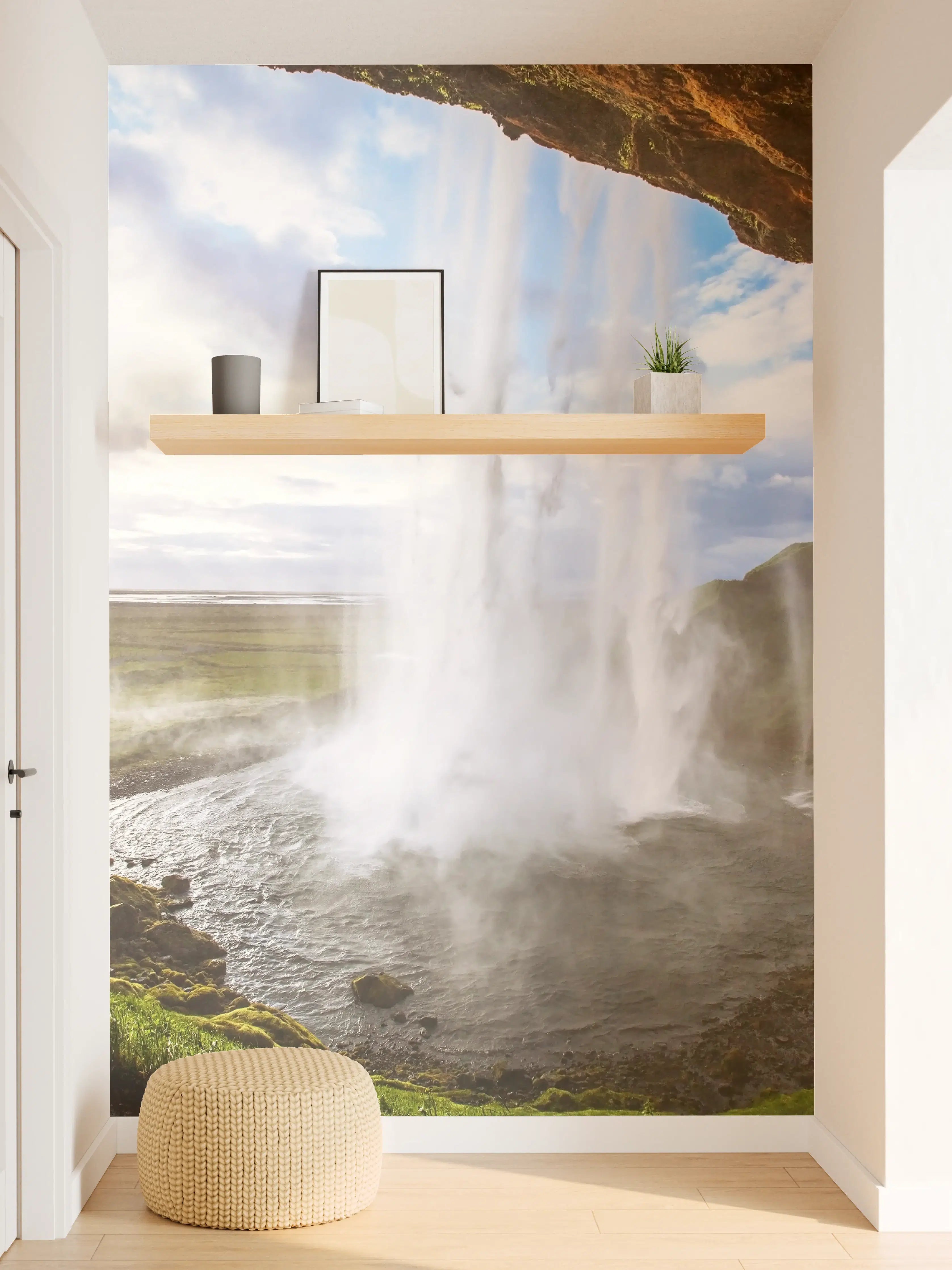 Wandverkleidung Flur - Majestätischer Wasserfall in grauer Natur