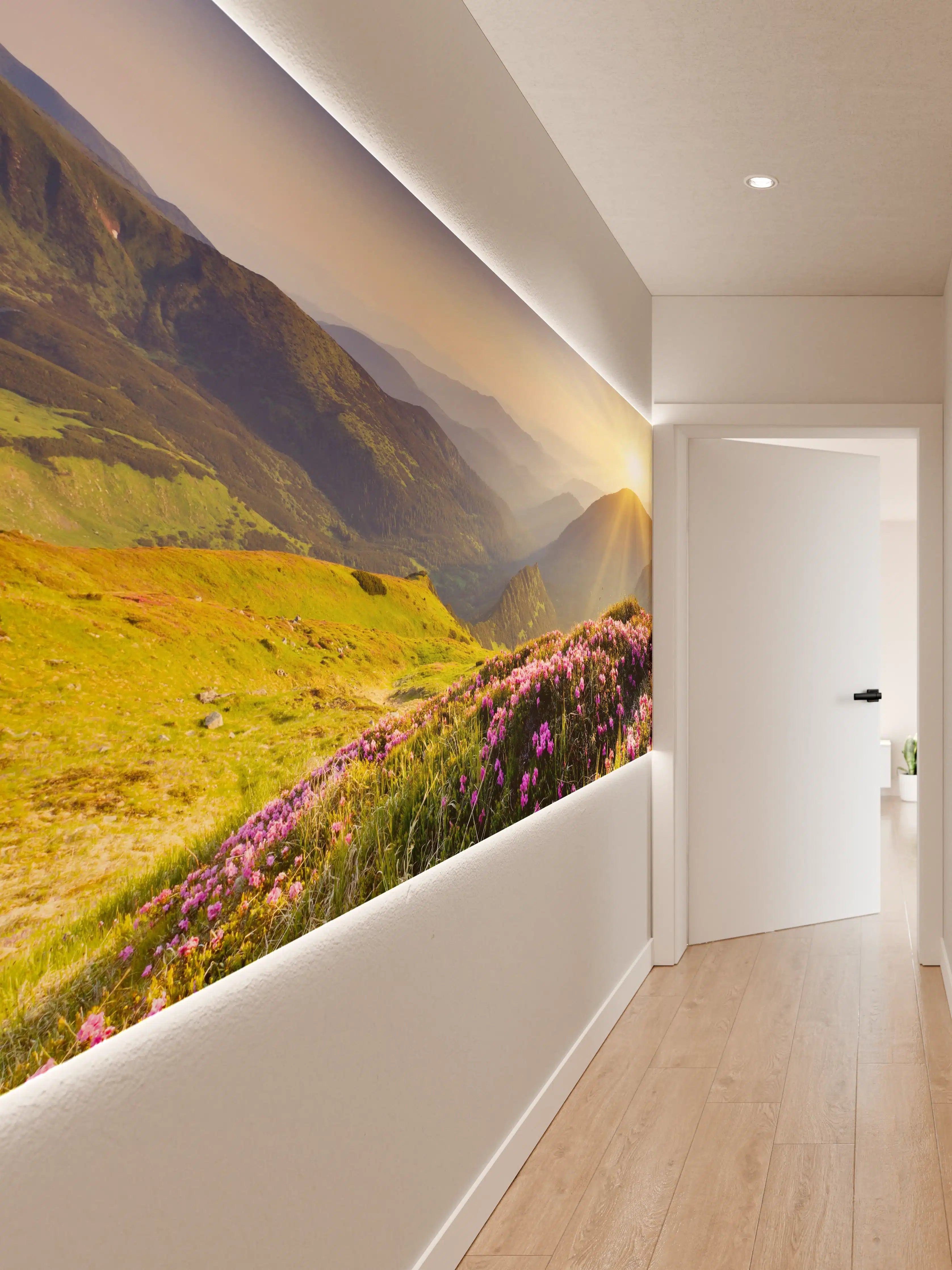 Wandverkleidung Flur - Malersiche Berg- und Blumenlandschaft bei Sonnenaufgang