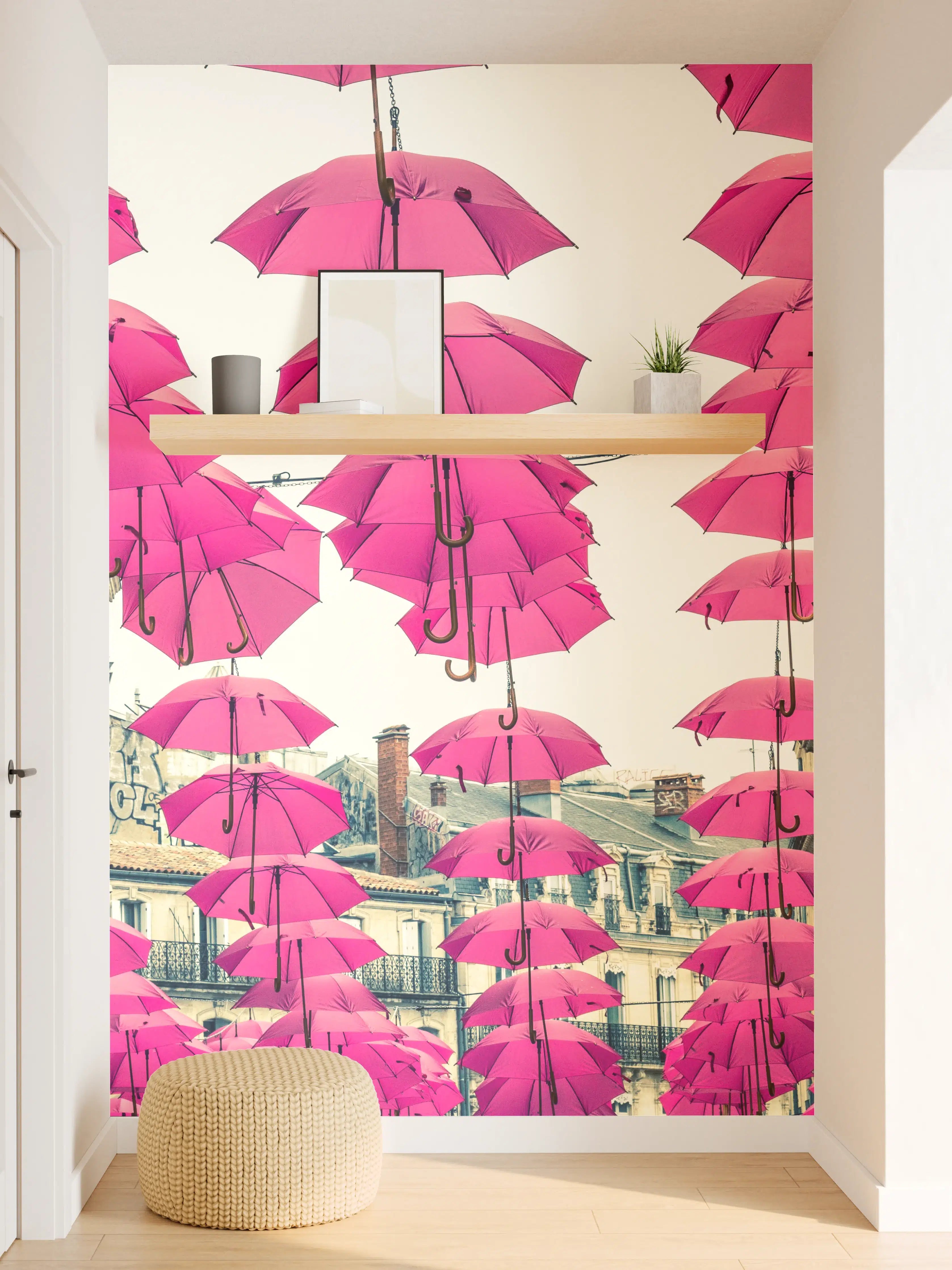 Wandverkleidung Flur - Pinke Schirme Straßendekoration