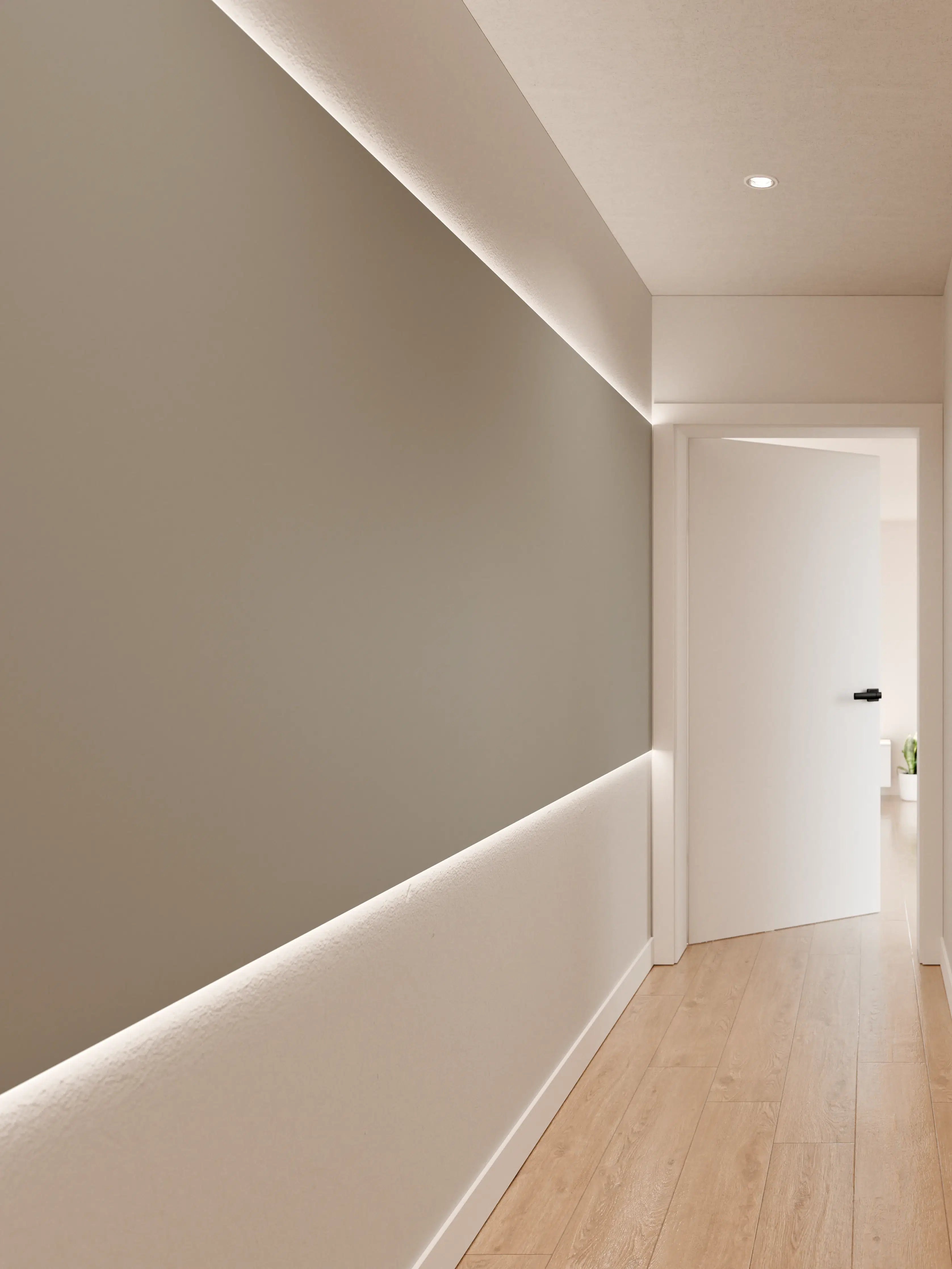 Wandverkleidung Flur - RAL 9007 (Graualuminium)