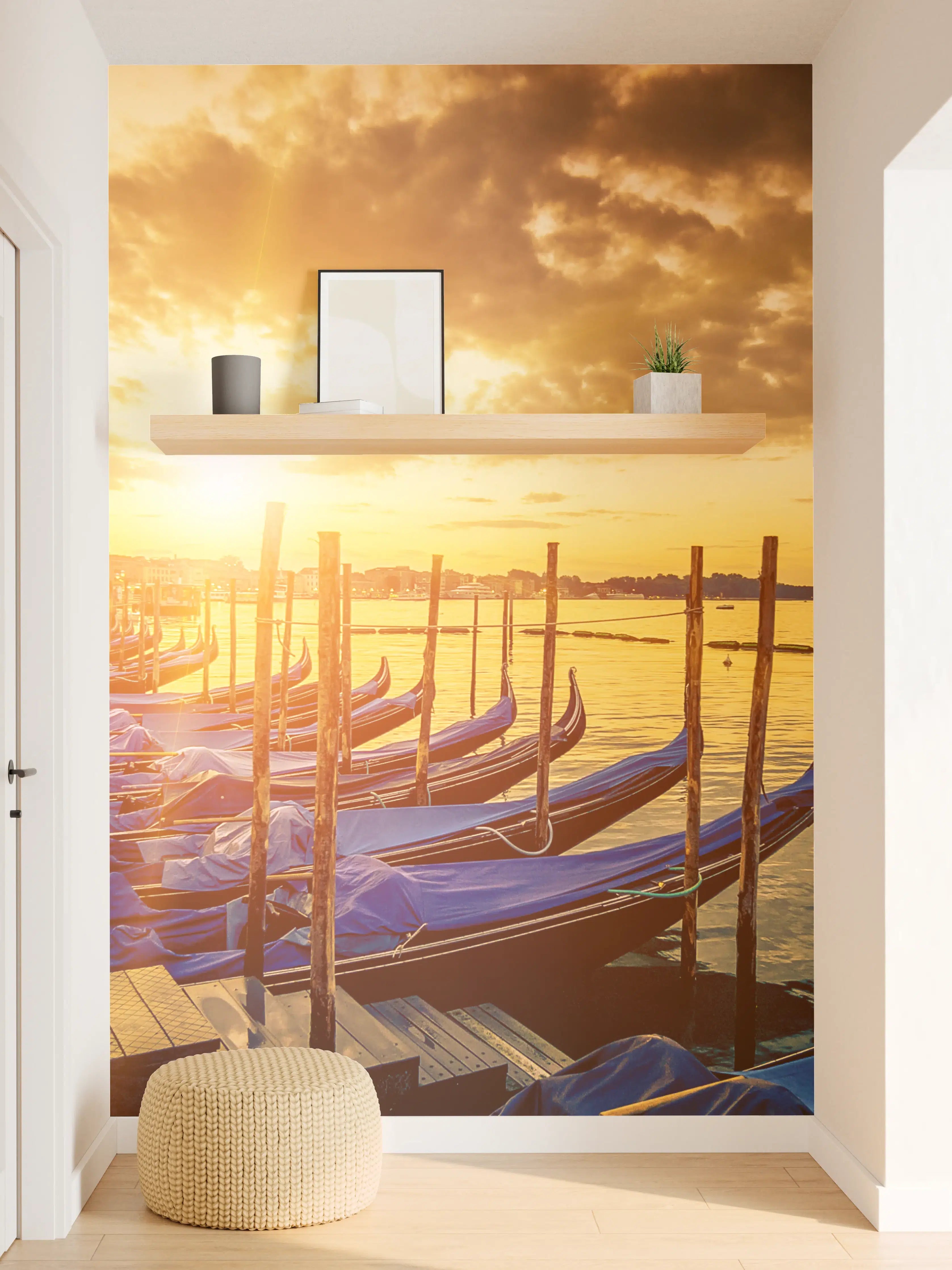 Wandverkleidung Flur - Romantischer Gondola-Hafen bei Sonnenuntergang