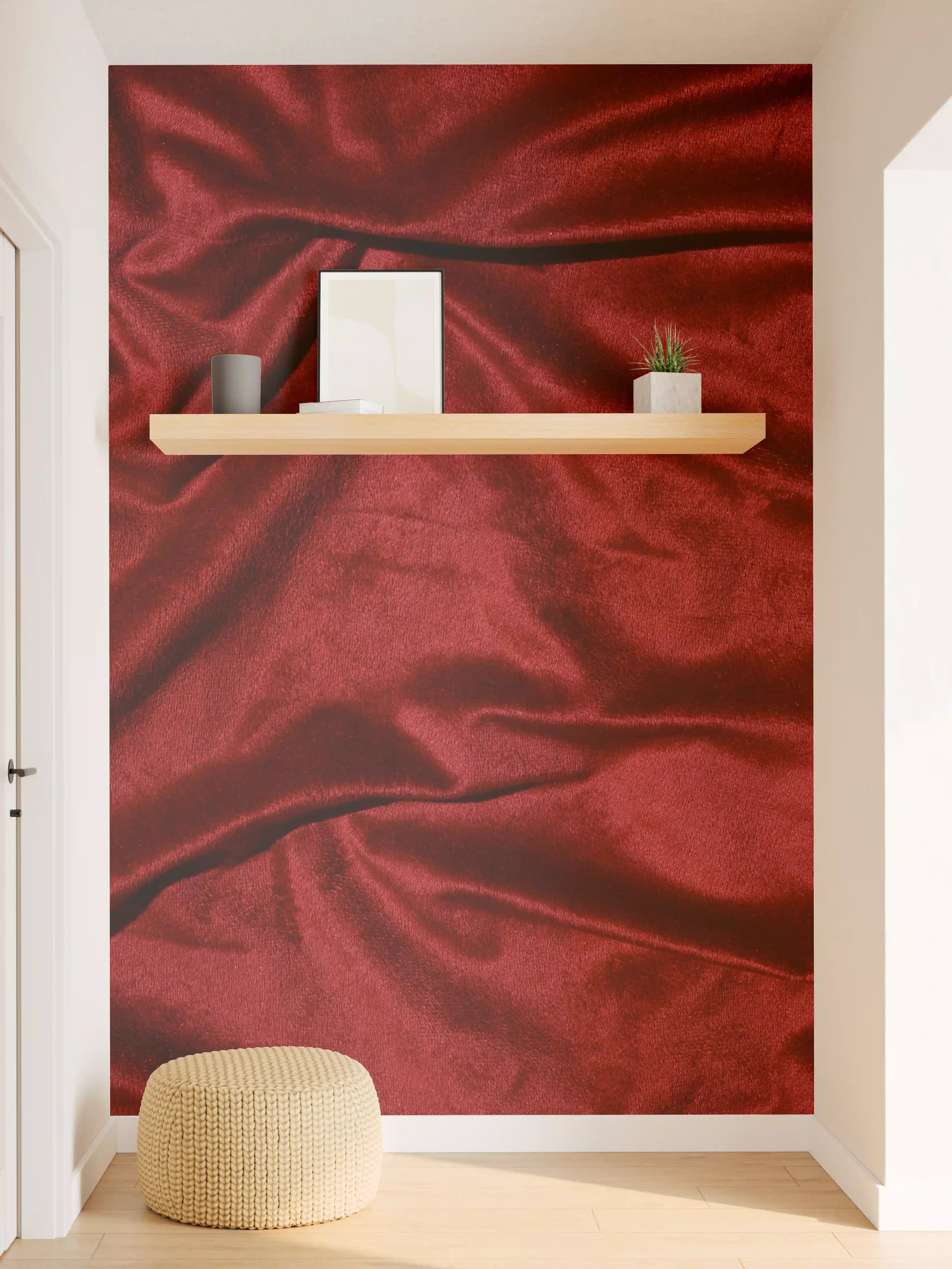Wandverkleidung Flur - Rote Satin Seide