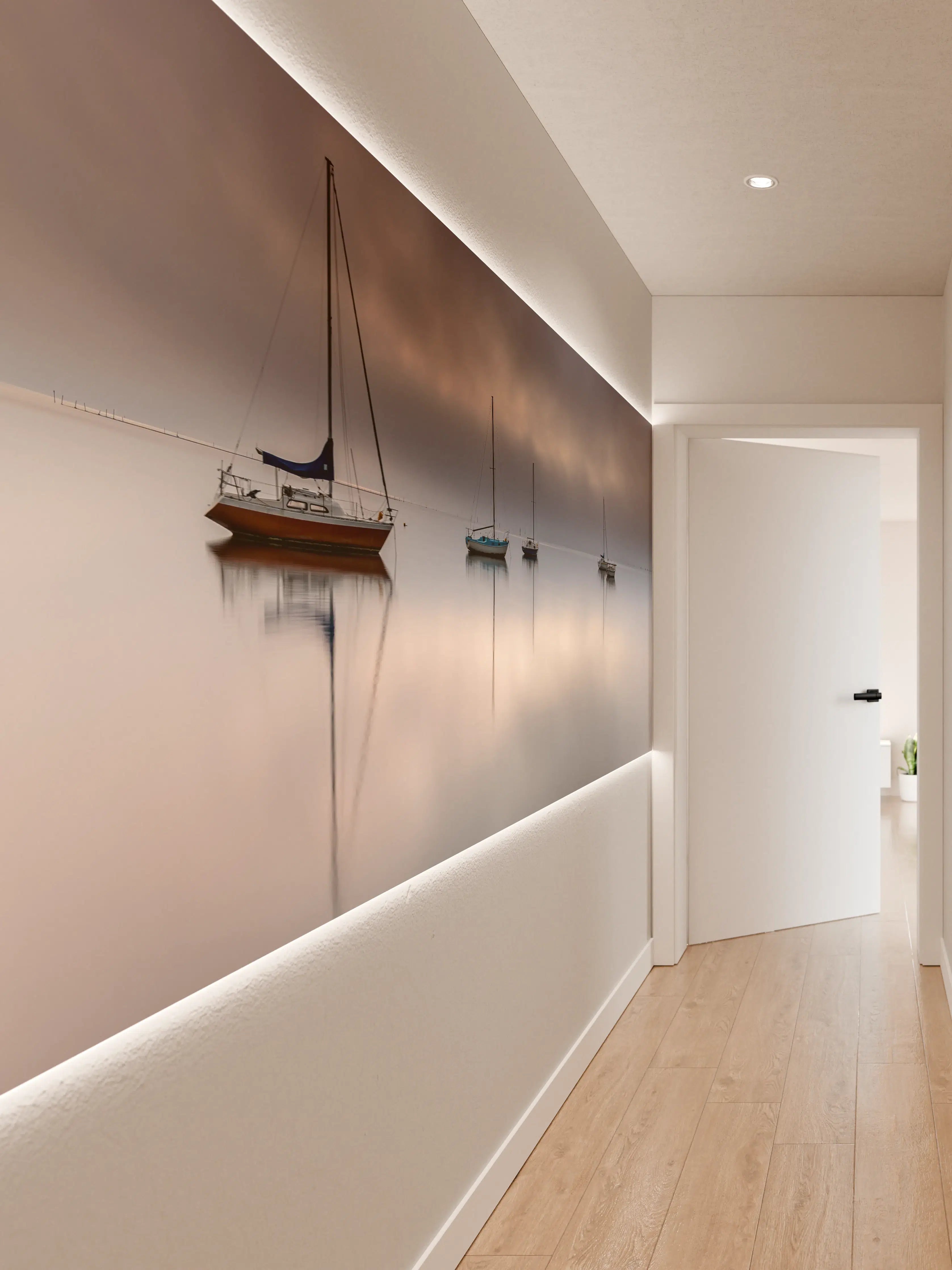 Wandverkleidung Flur - Ruhe am Wasser mit Segelbooten