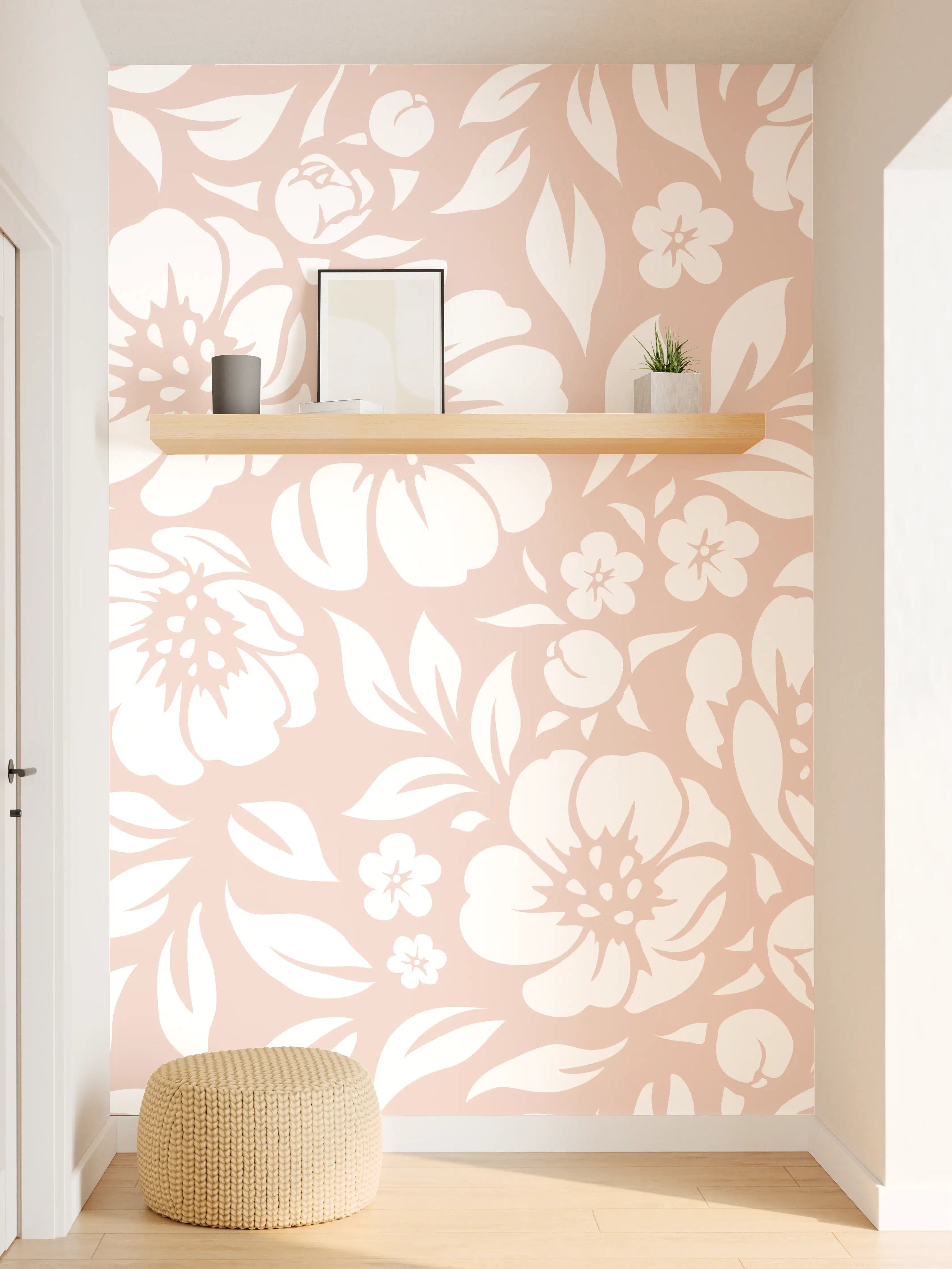 Wandverkleidung Flur - Sanfte Grautöne auf pastellfarbenen Blumenmustern