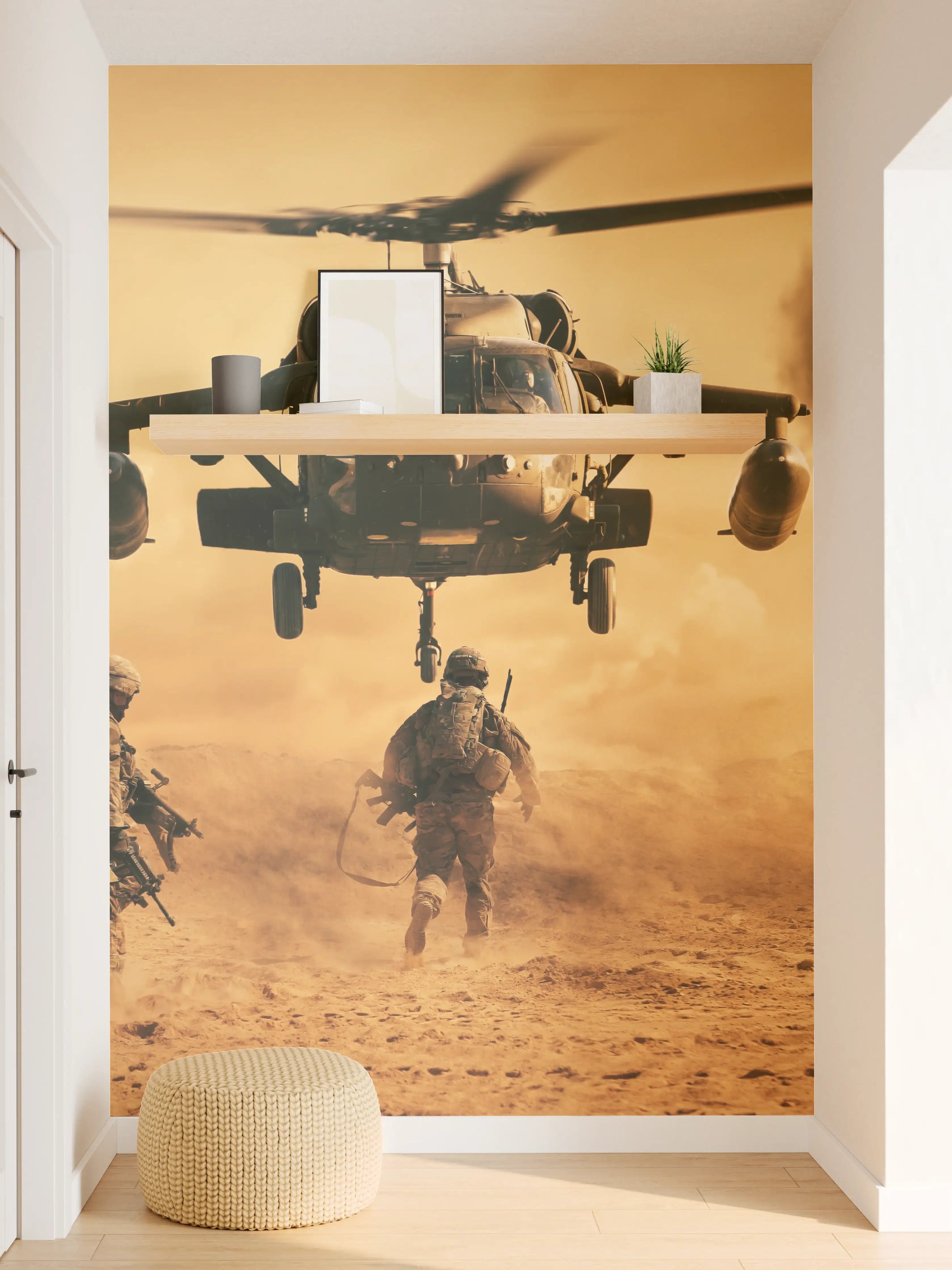 Wandverkleidung Flur - Soldaten rennen auf dem Schlachtfeld zum Hubschrauber