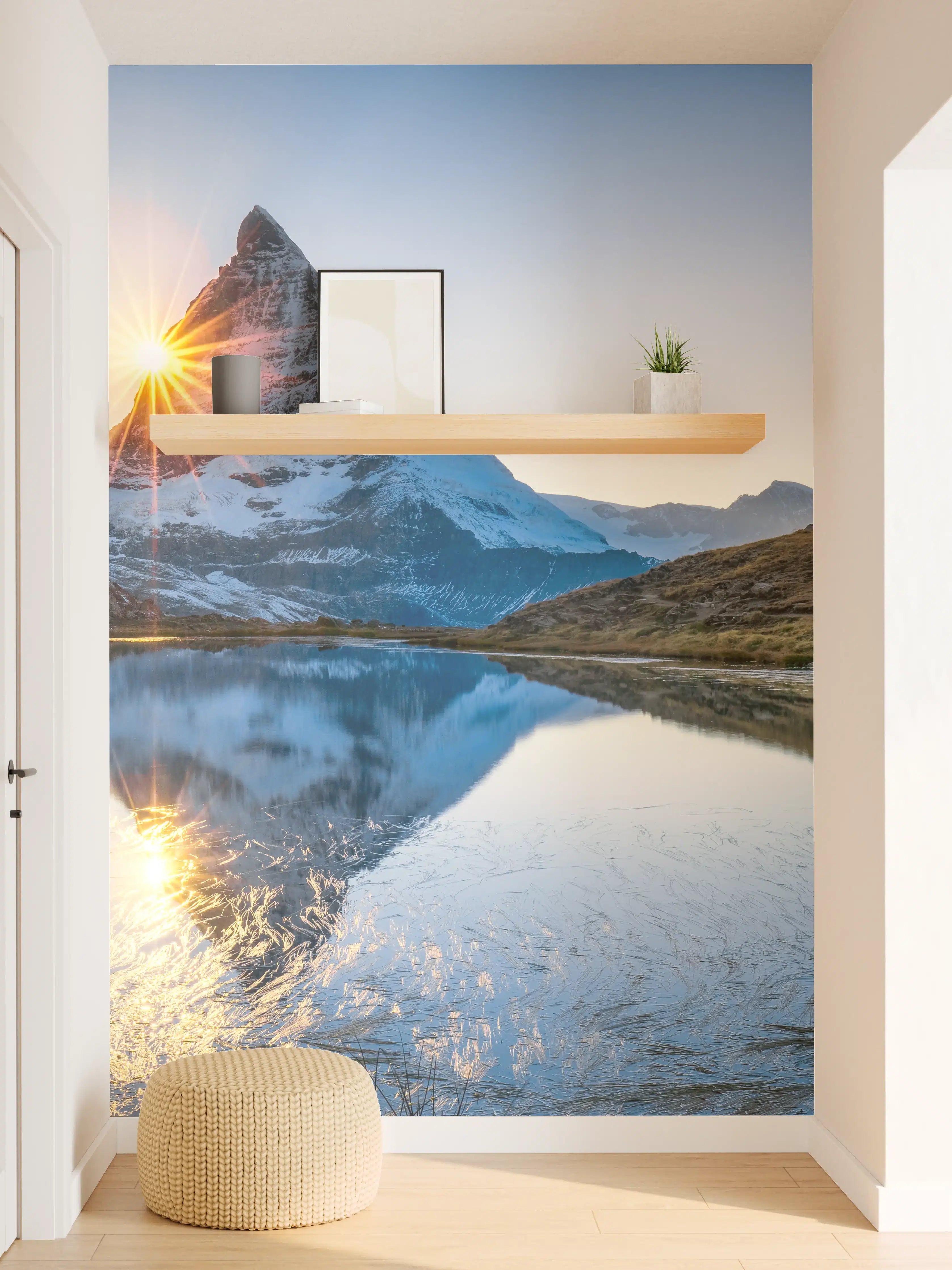 Wandverkleidung Flur - Spektakulärer Bergsee bei Sonnenaufgang