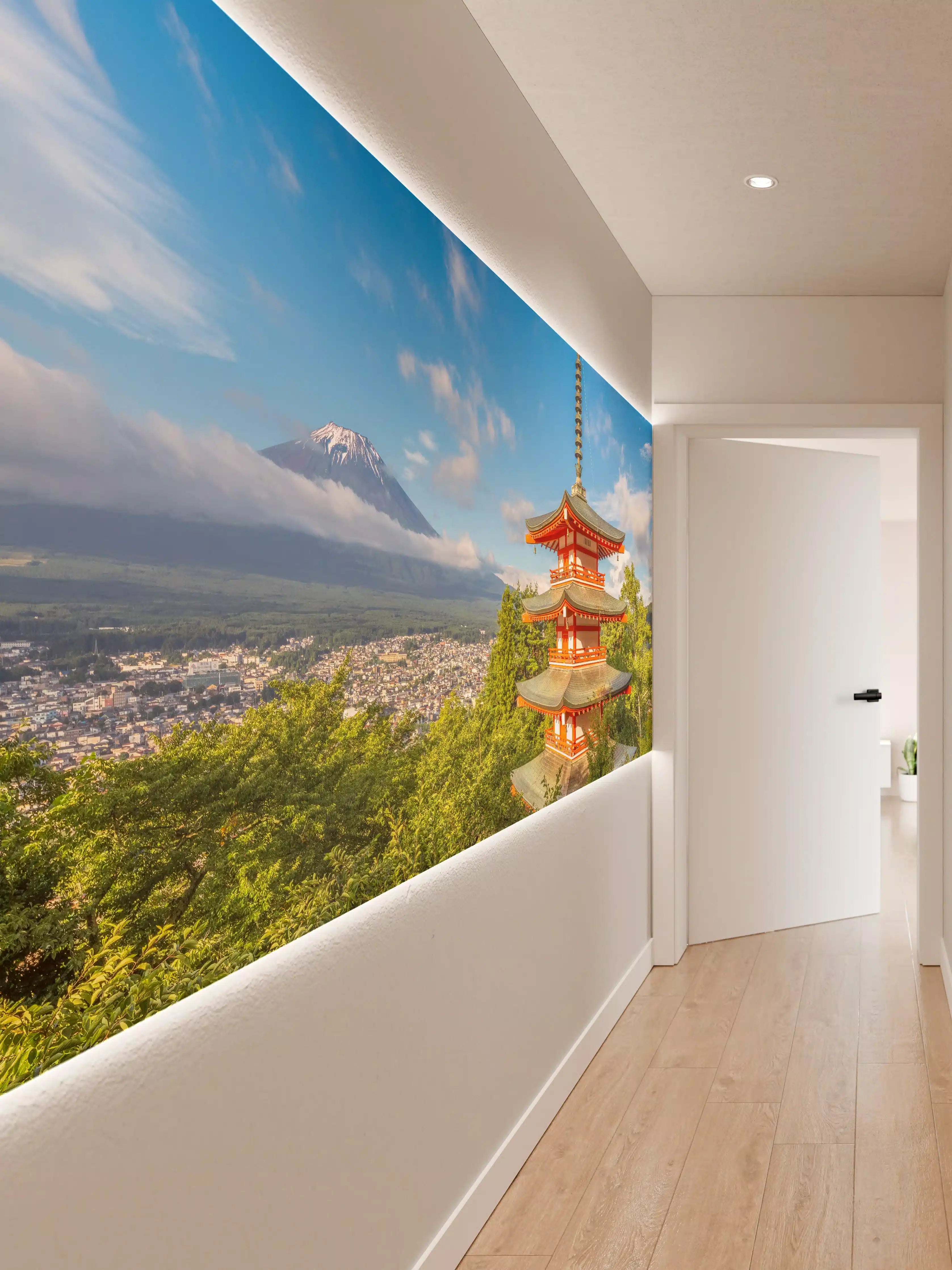 Wandverkleidung Flur - Traditionelle Pagode mit Bergblick in Japan