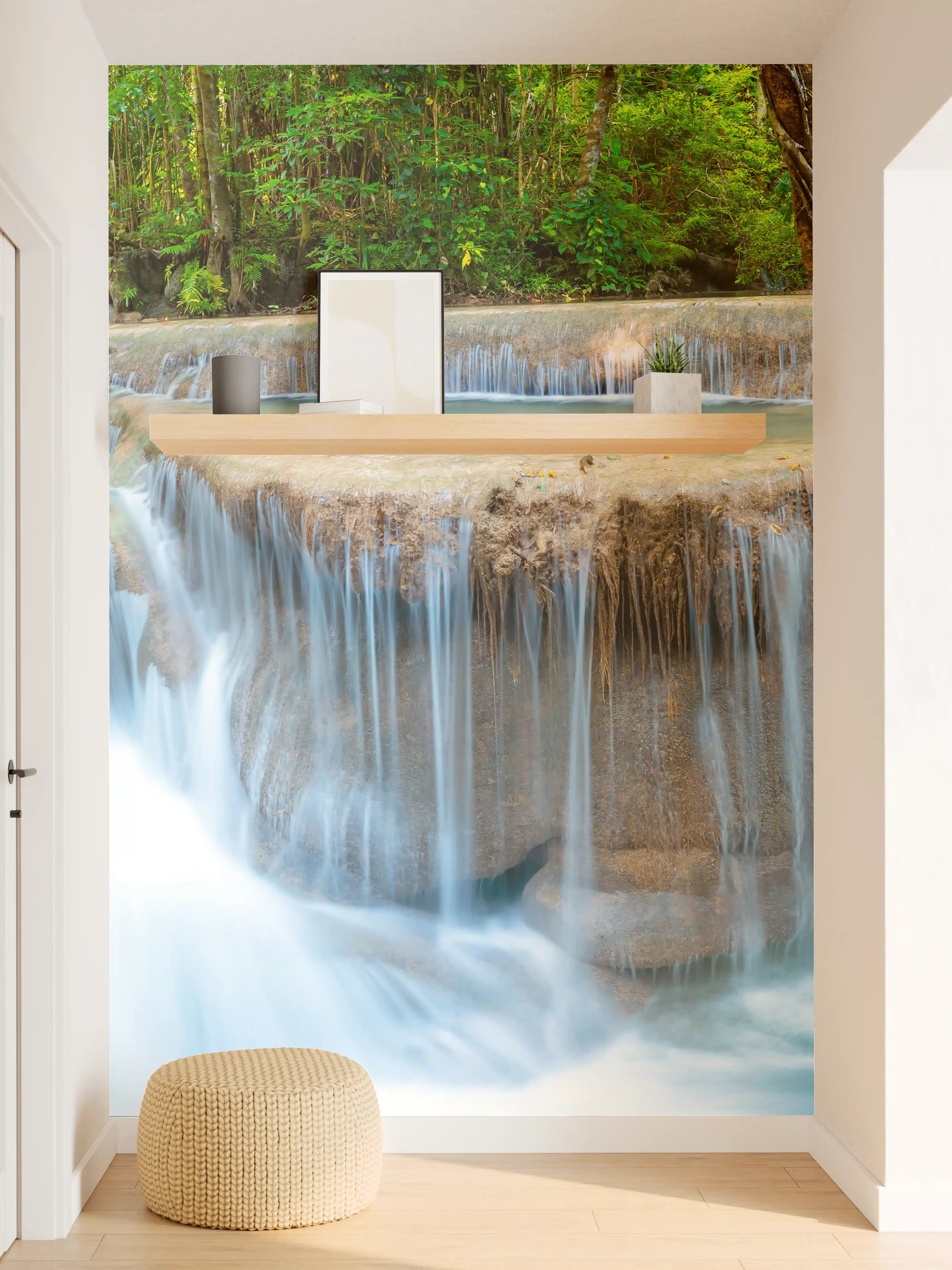 Wandverkleidung Flur - Wasserfall im Wald von Thailand